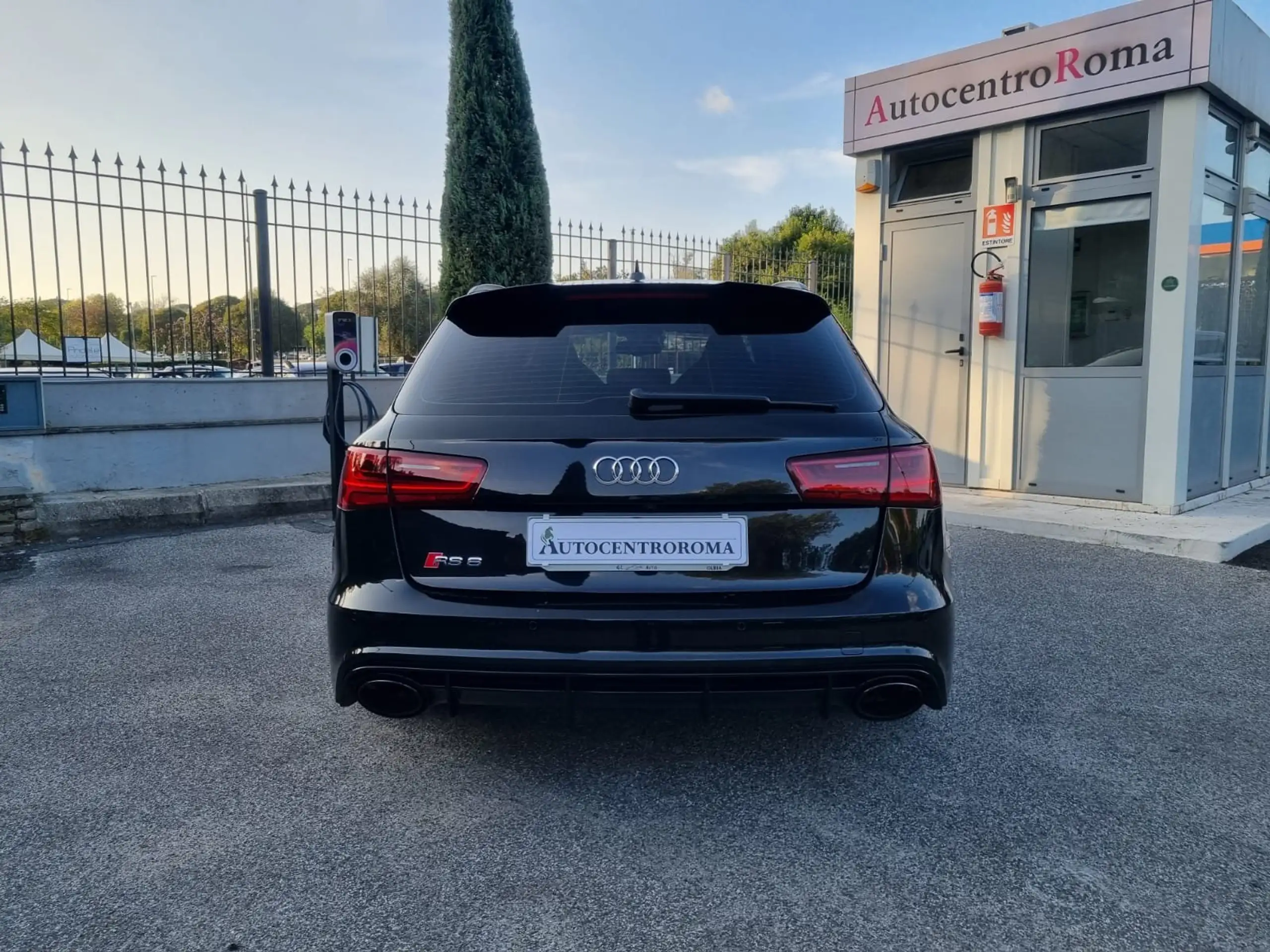 Audi - RS6