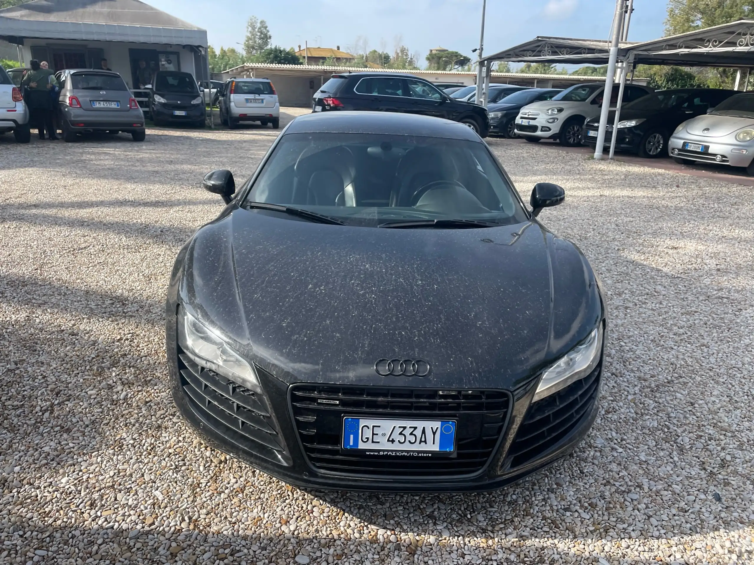 Audi - R8