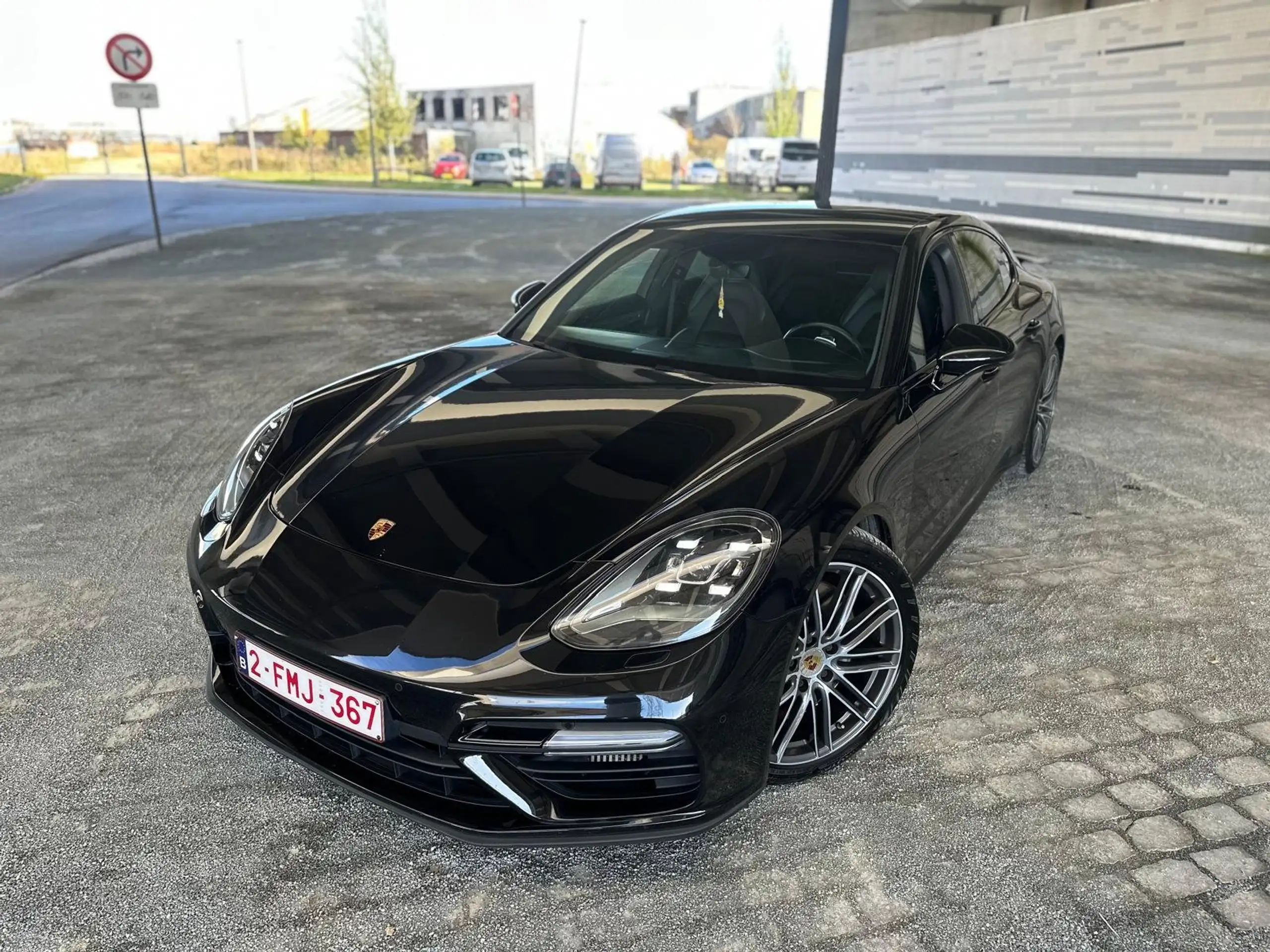 Porsche - Panamera