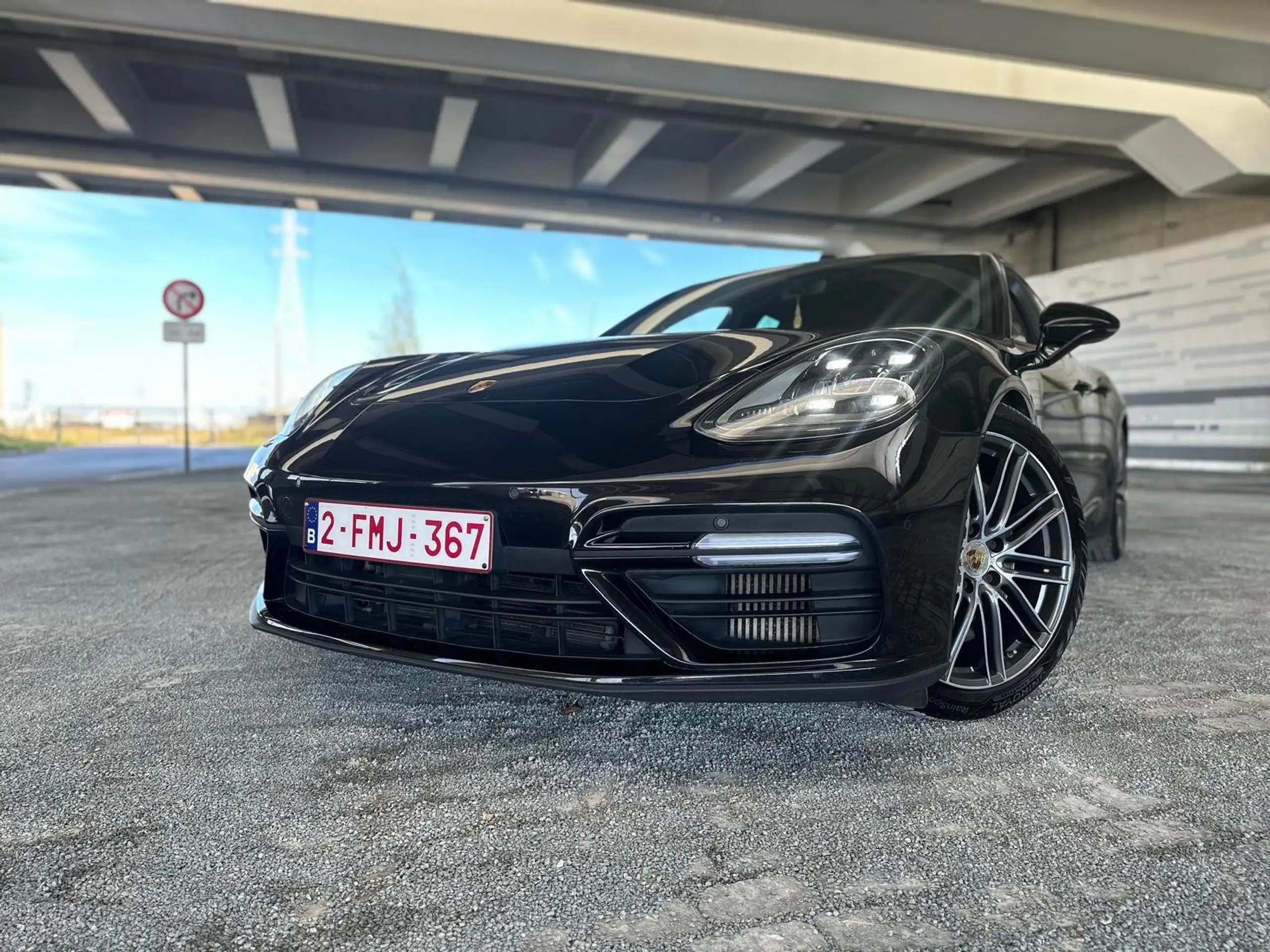 Porsche - Panamera