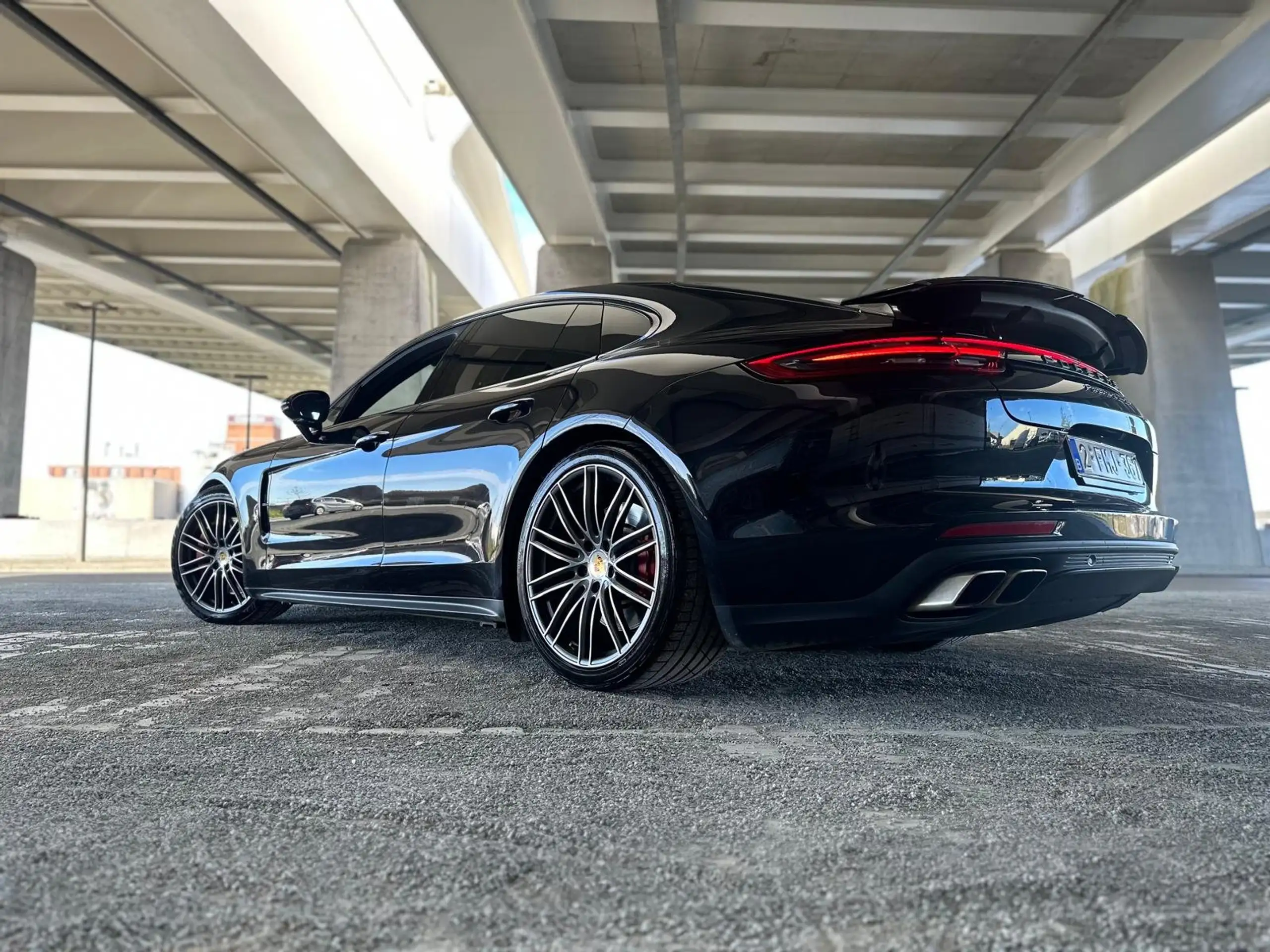 Porsche - Panamera