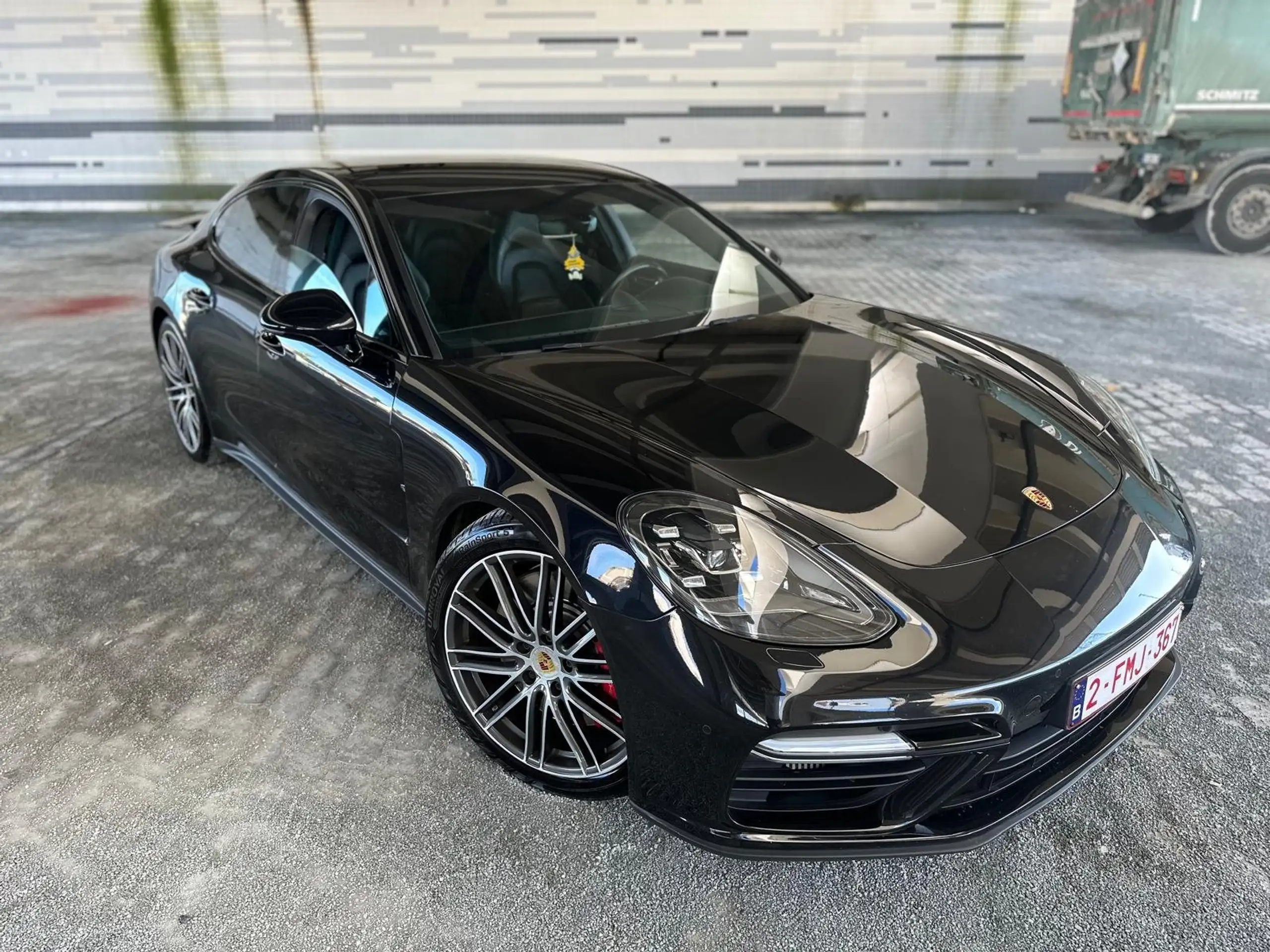 Porsche - Panamera