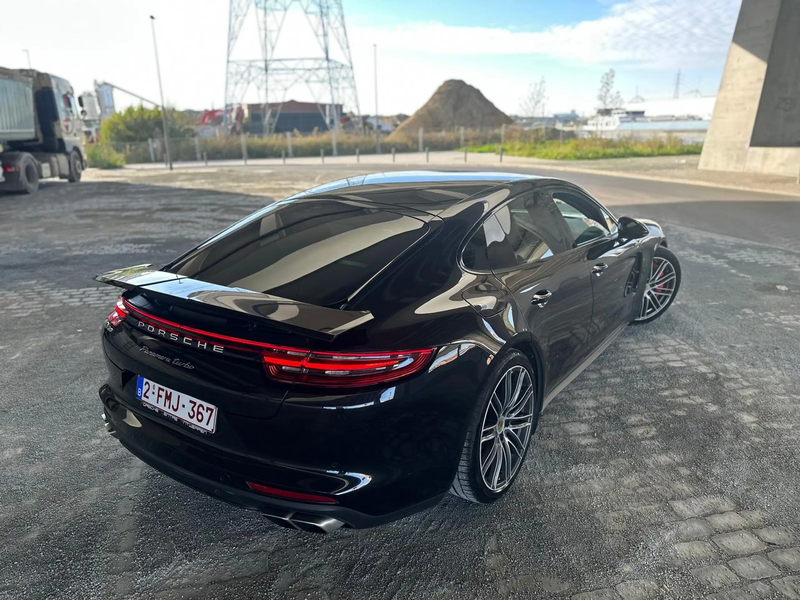 Porsche - Panamera