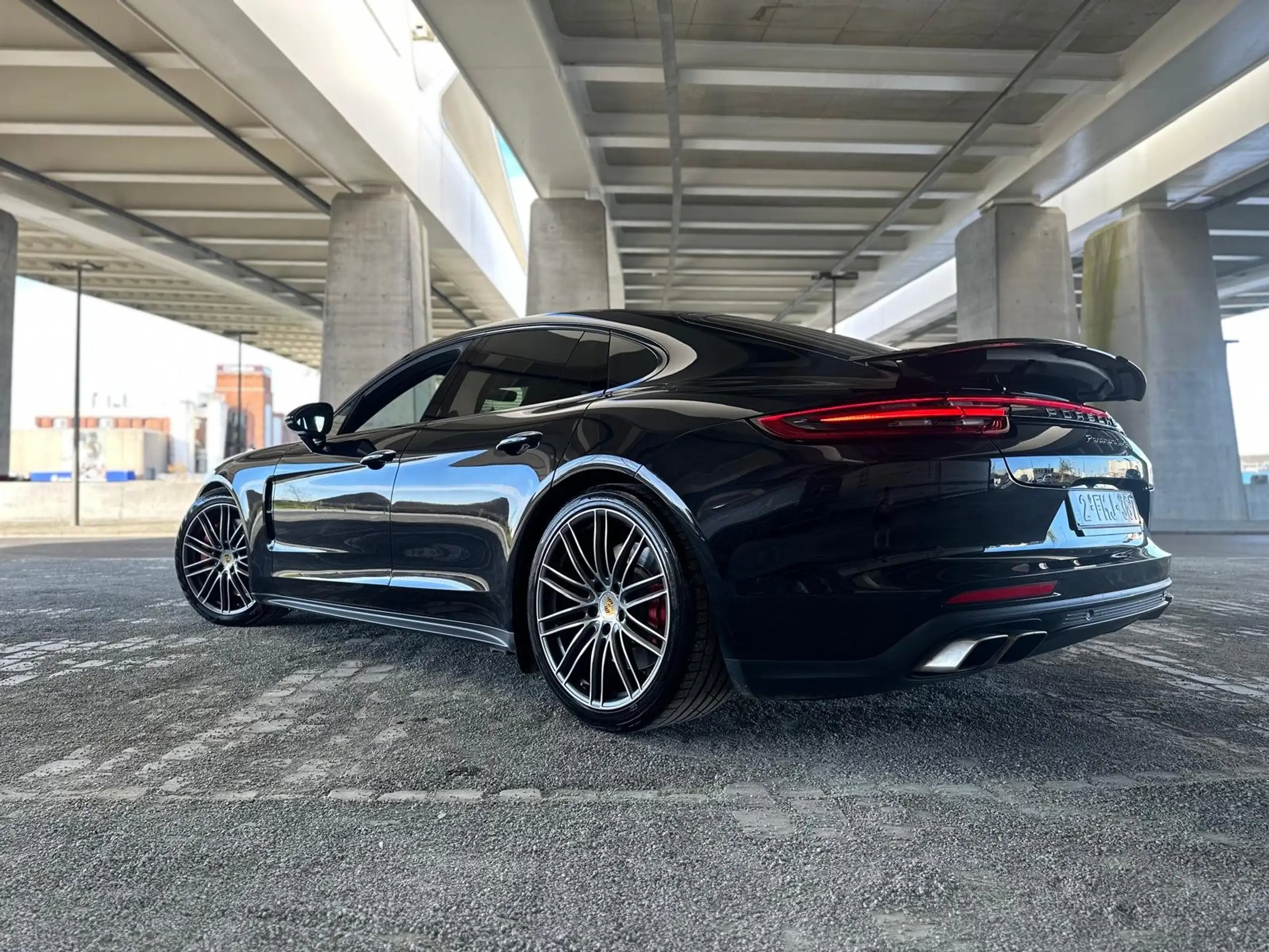 Porsche - Panamera