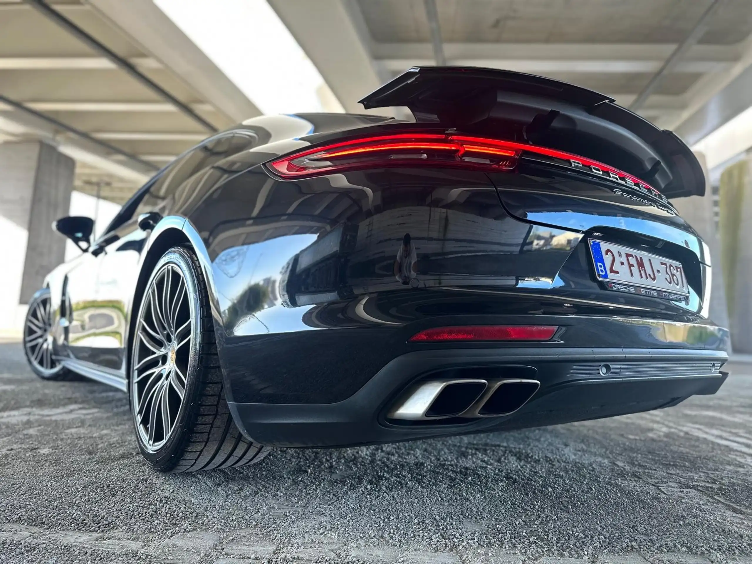 Porsche - Panamera