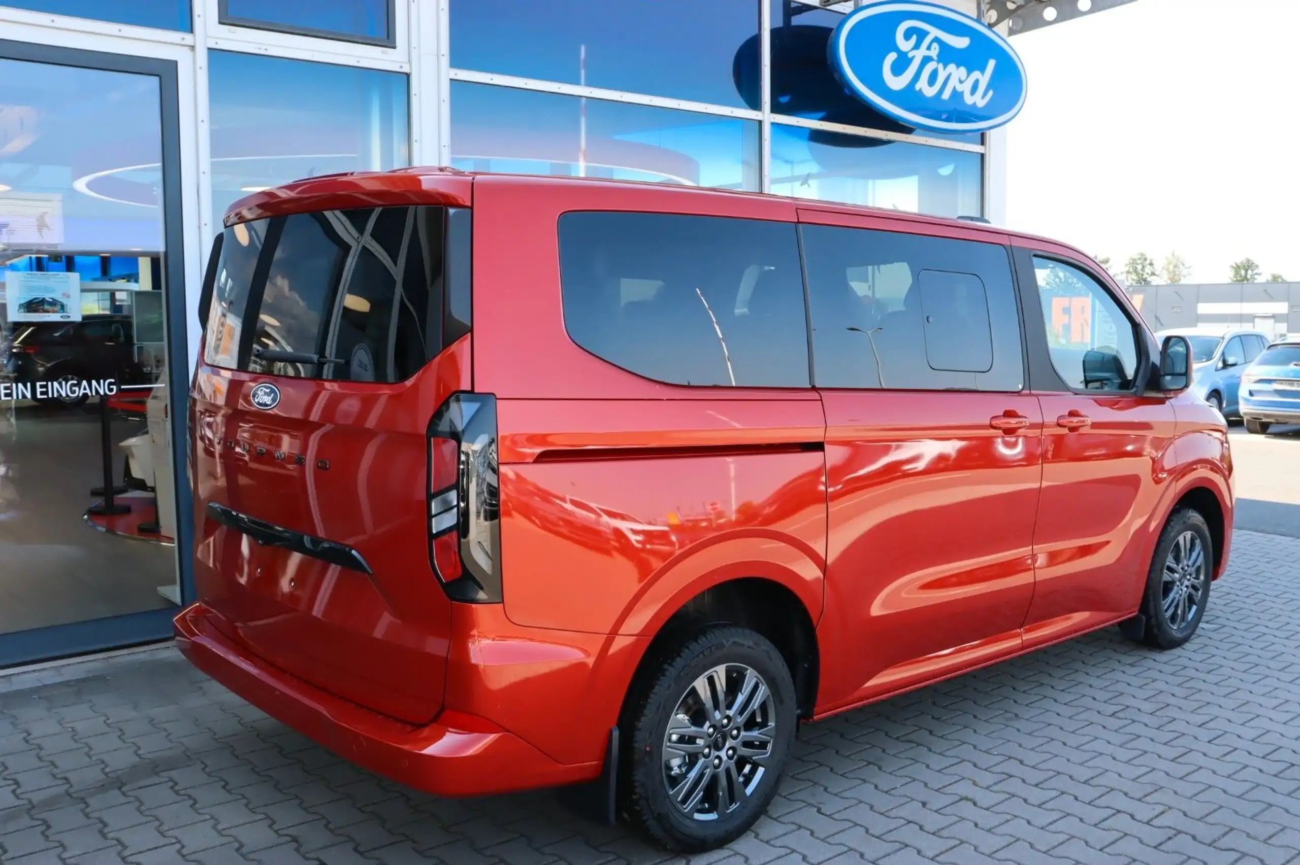 Ford - Tourneo Custom