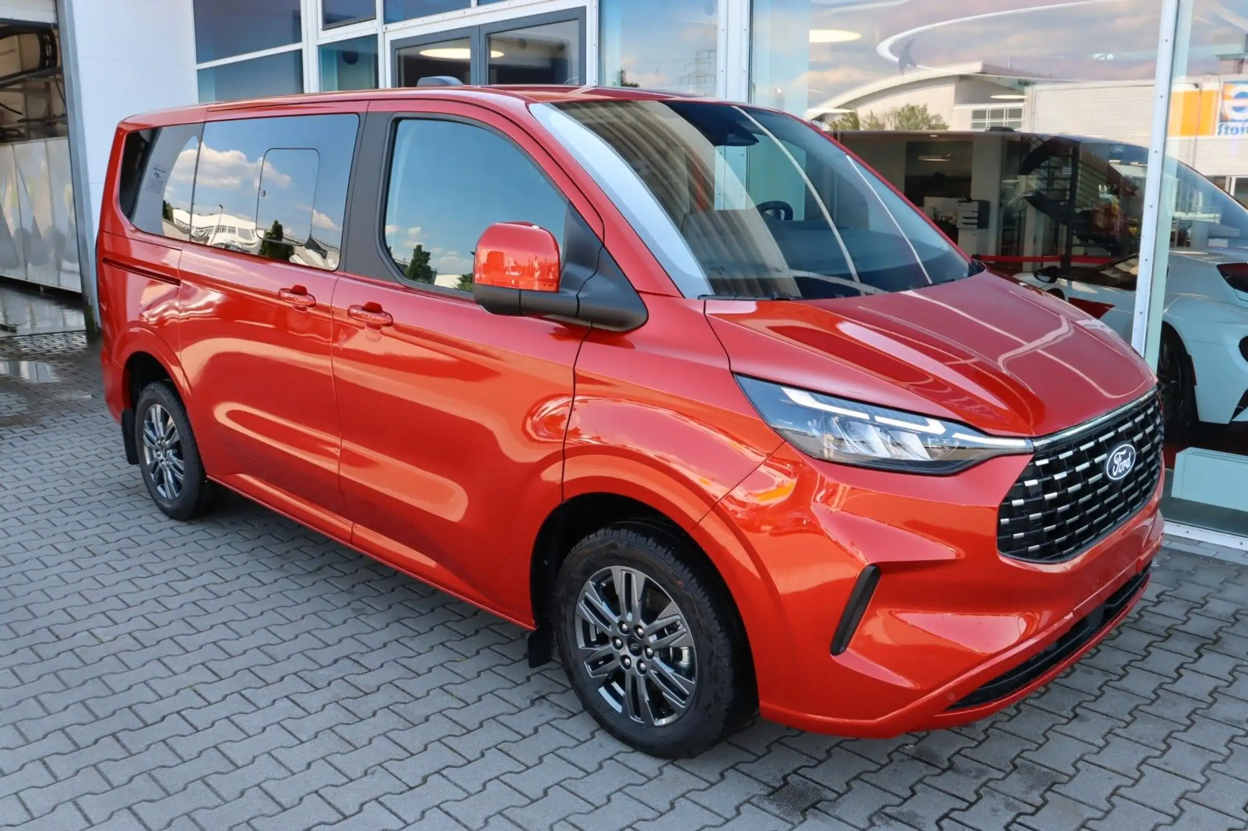 Ford - Tourneo Custom