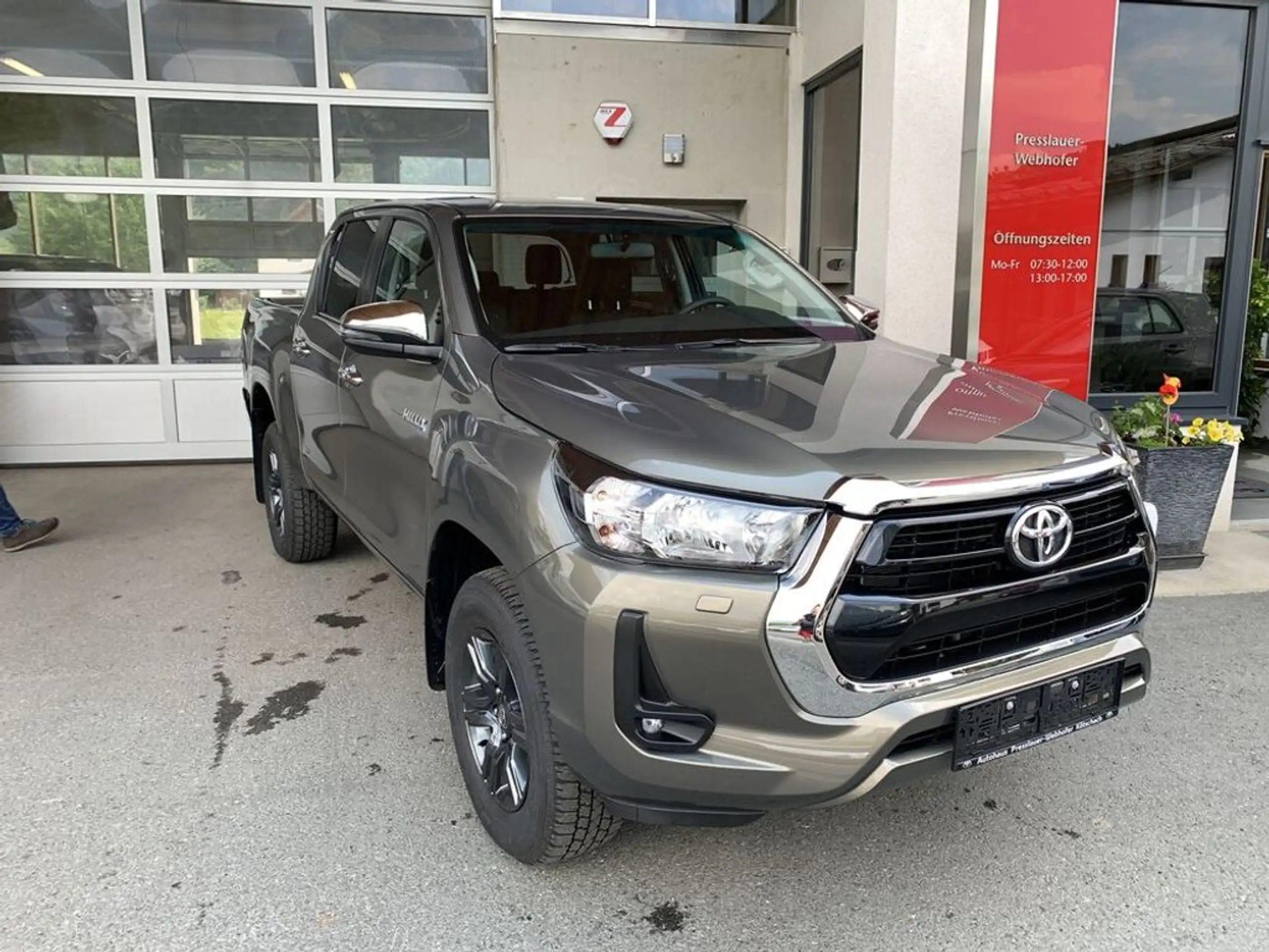 Toyota - Hilux