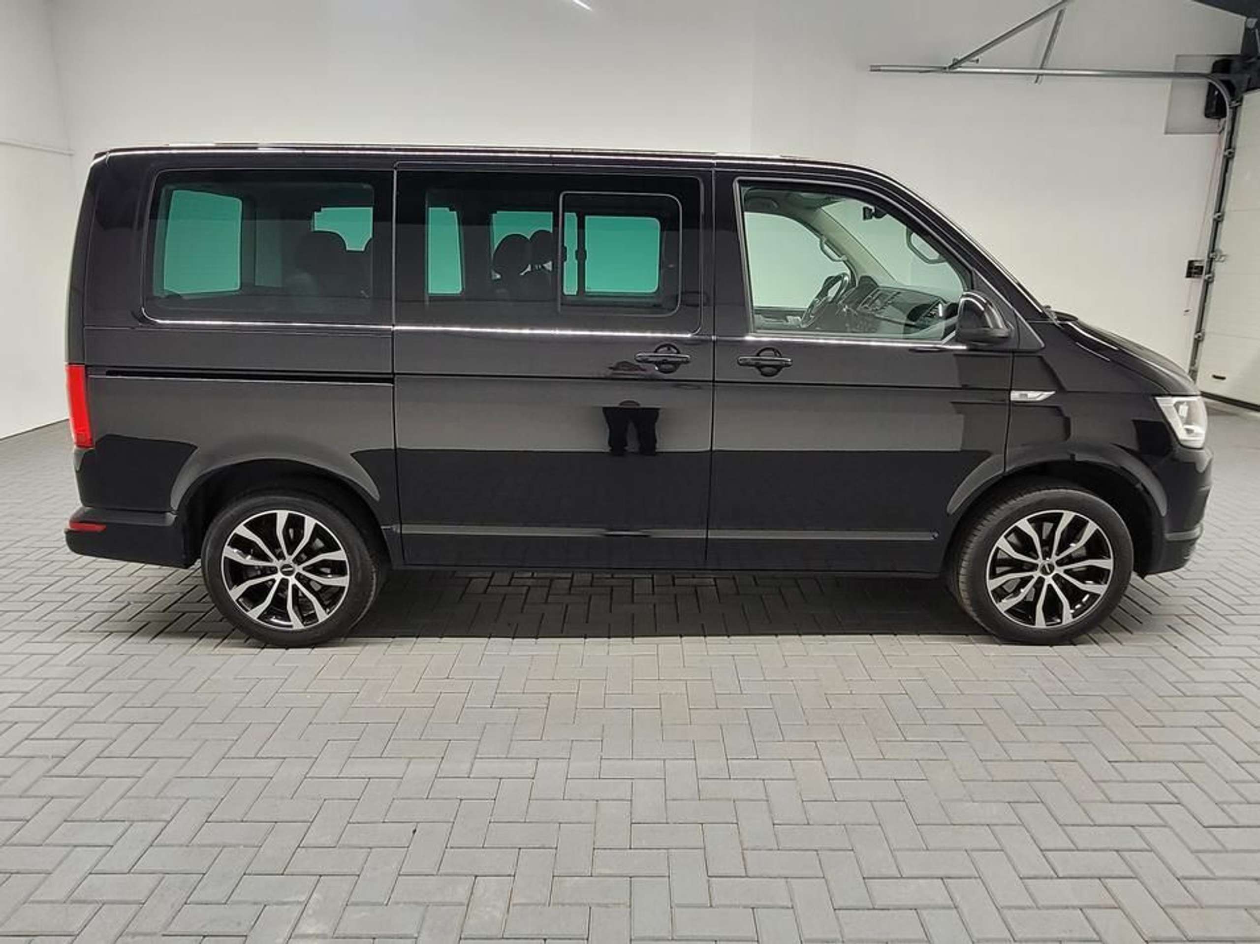 Volkswagen - T6 Multivan