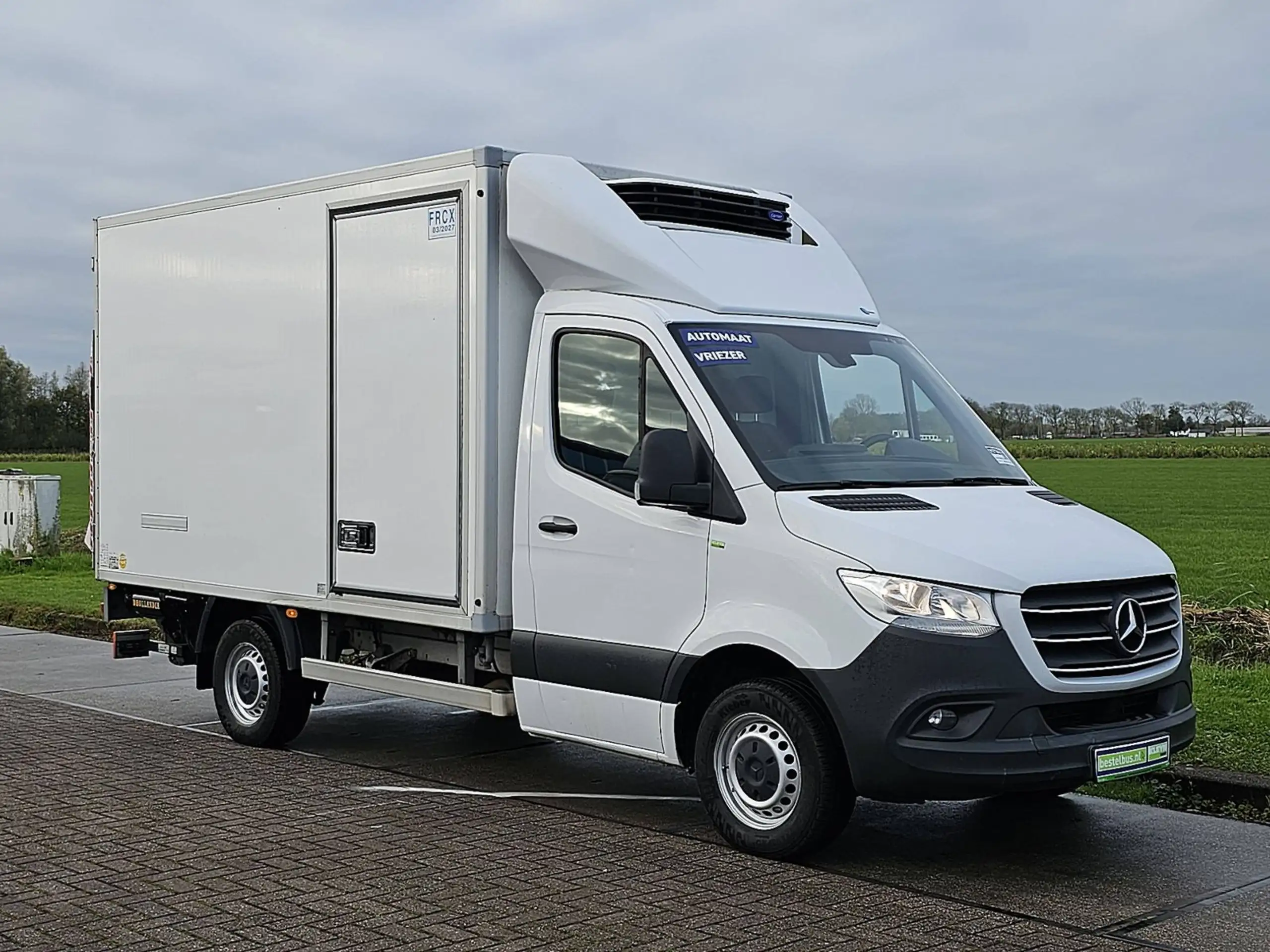 Mercedes-Benz - Sprinter