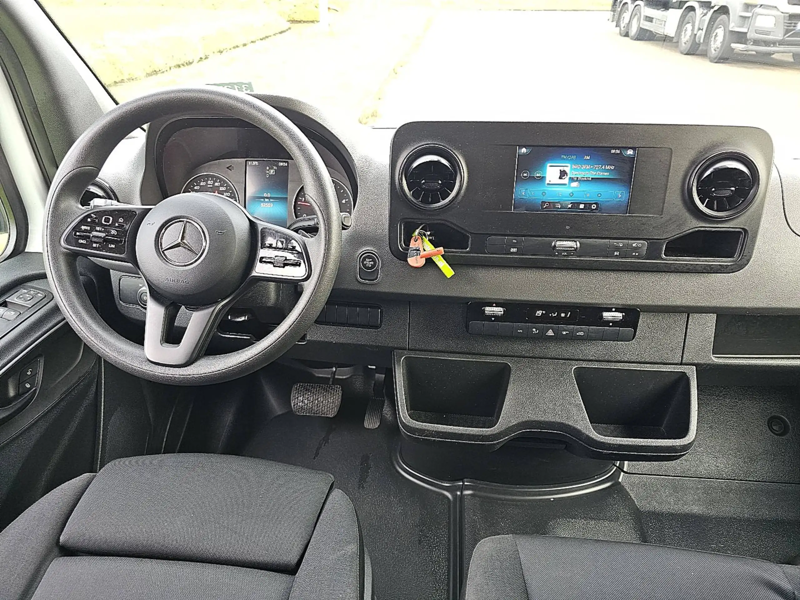 Mercedes-Benz - Sprinter