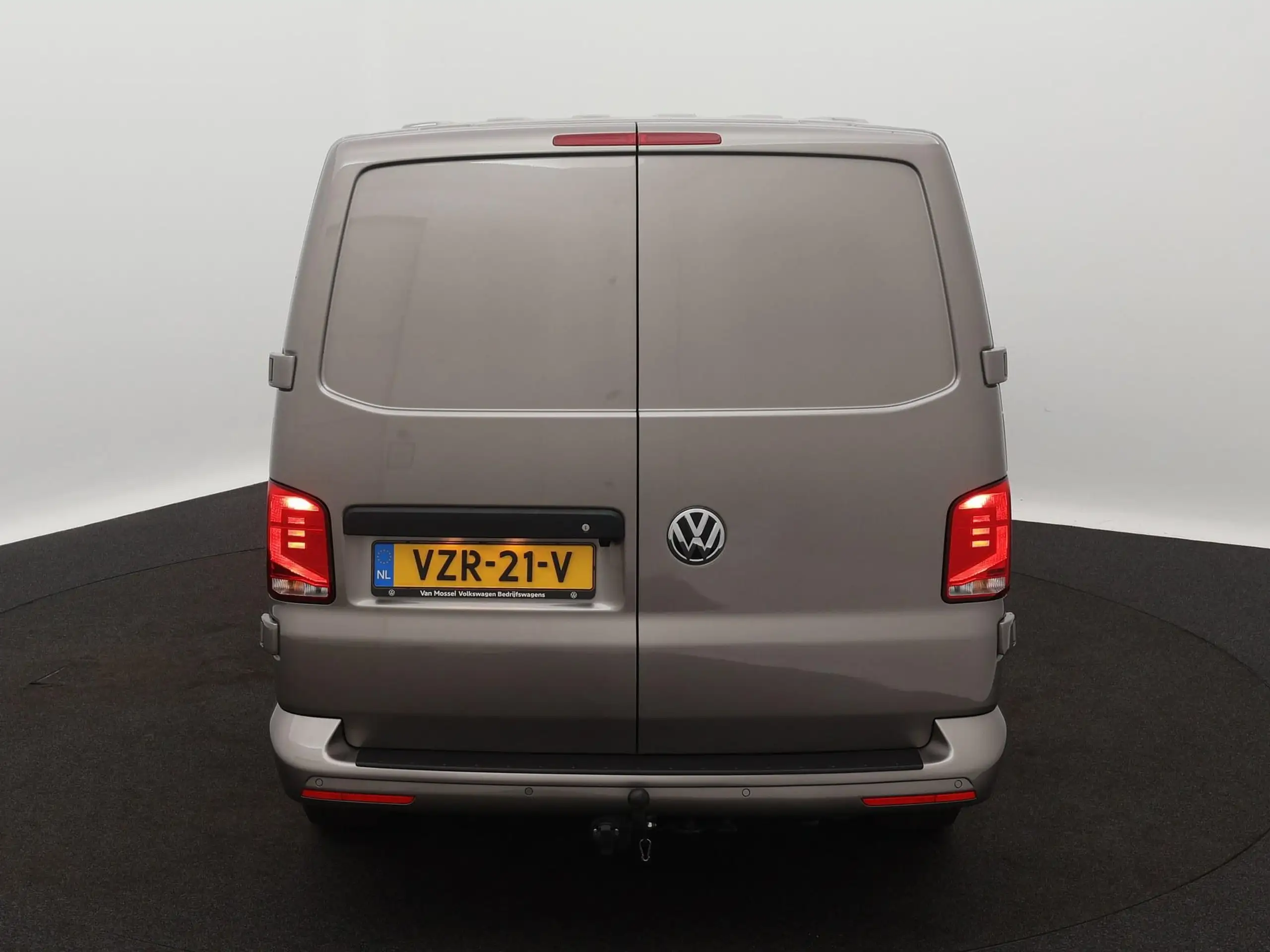 Volkswagen - T6.1 Transporter