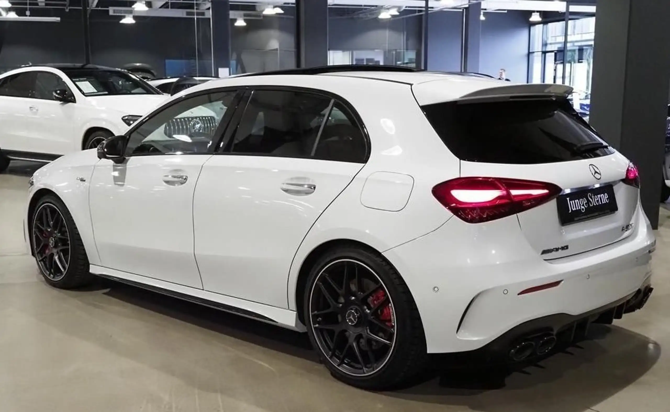 Mercedes-Benz - A 45 AMG