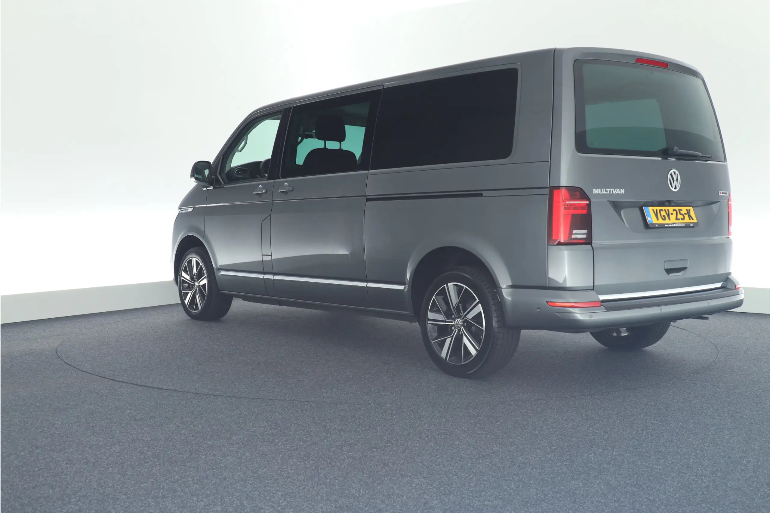 Volkswagen - T6.1 Transporter