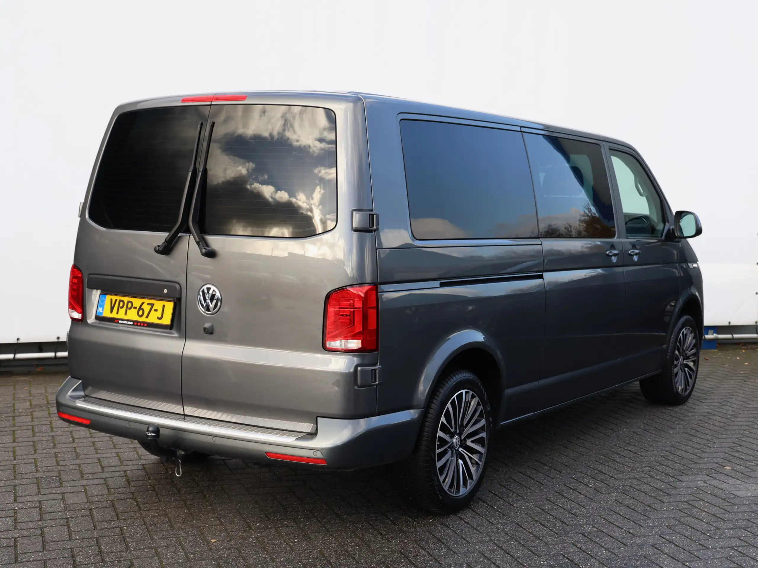 Volkswagen - T6.1 Transporter