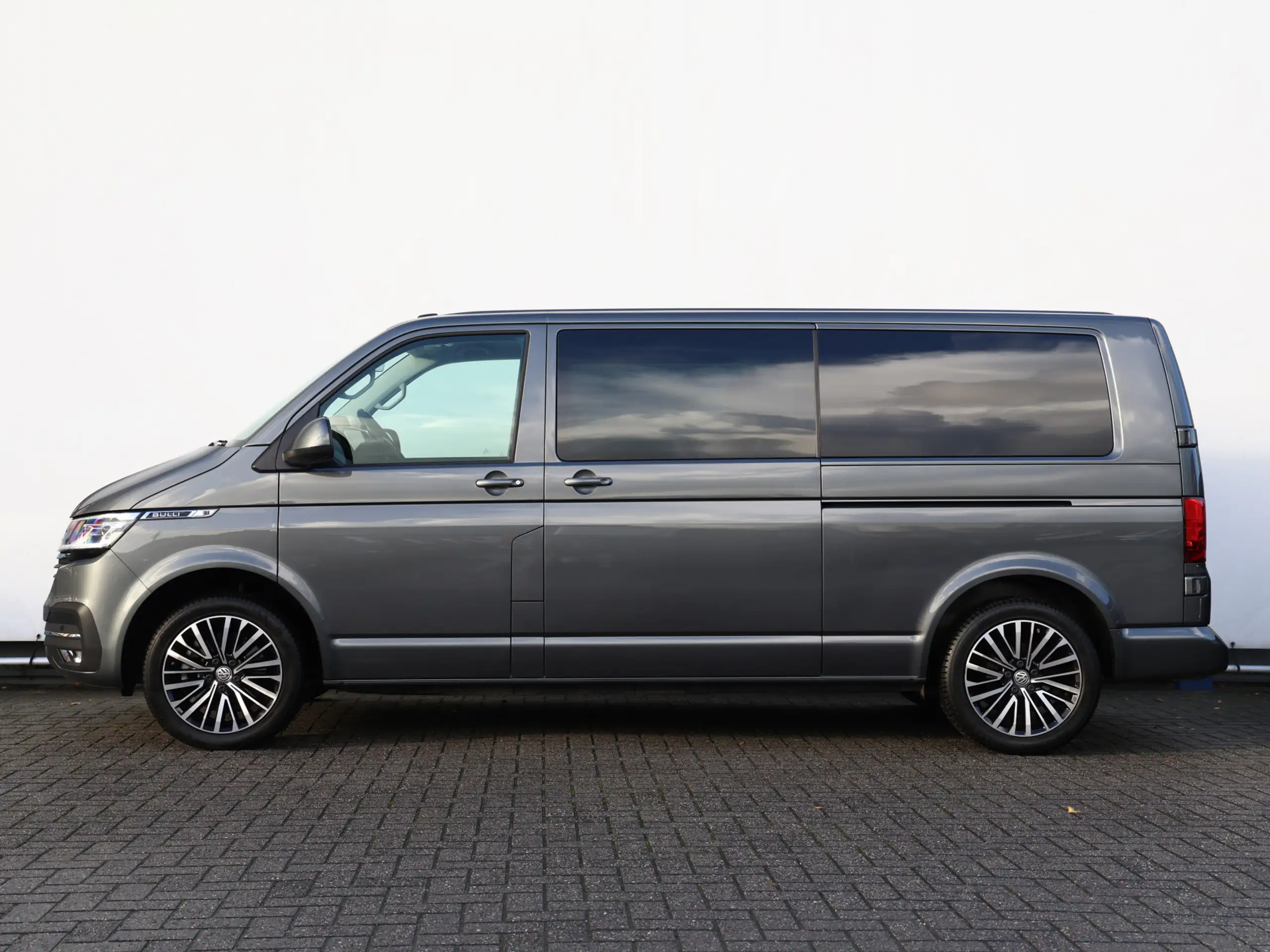 Volkswagen - T6.1 Transporter