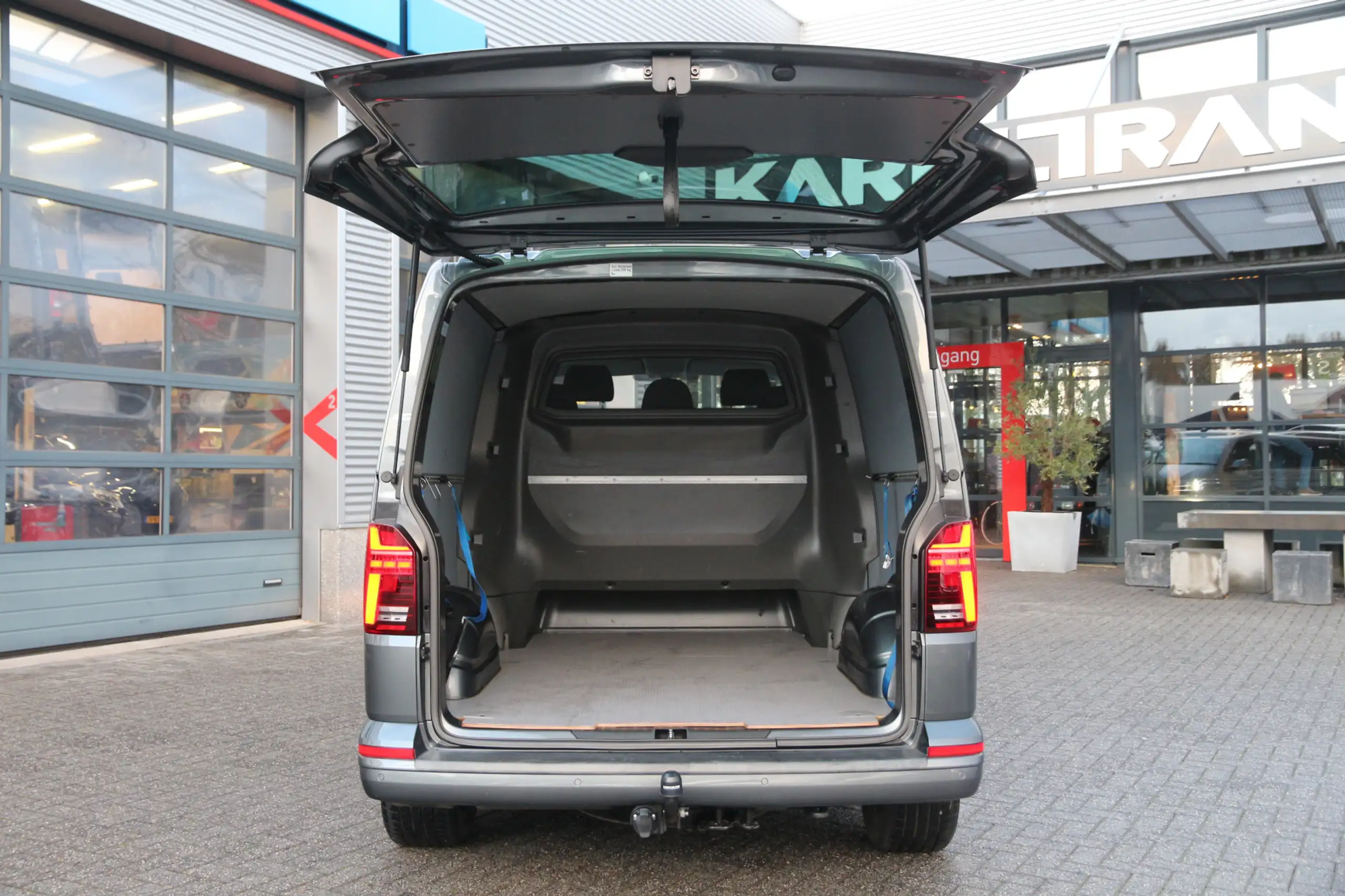 Volkswagen - T6.1 Transporter