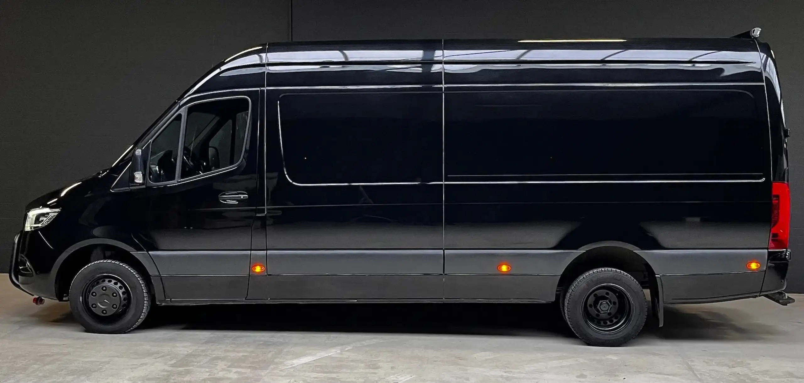 Mercedes-Benz - Sprinter