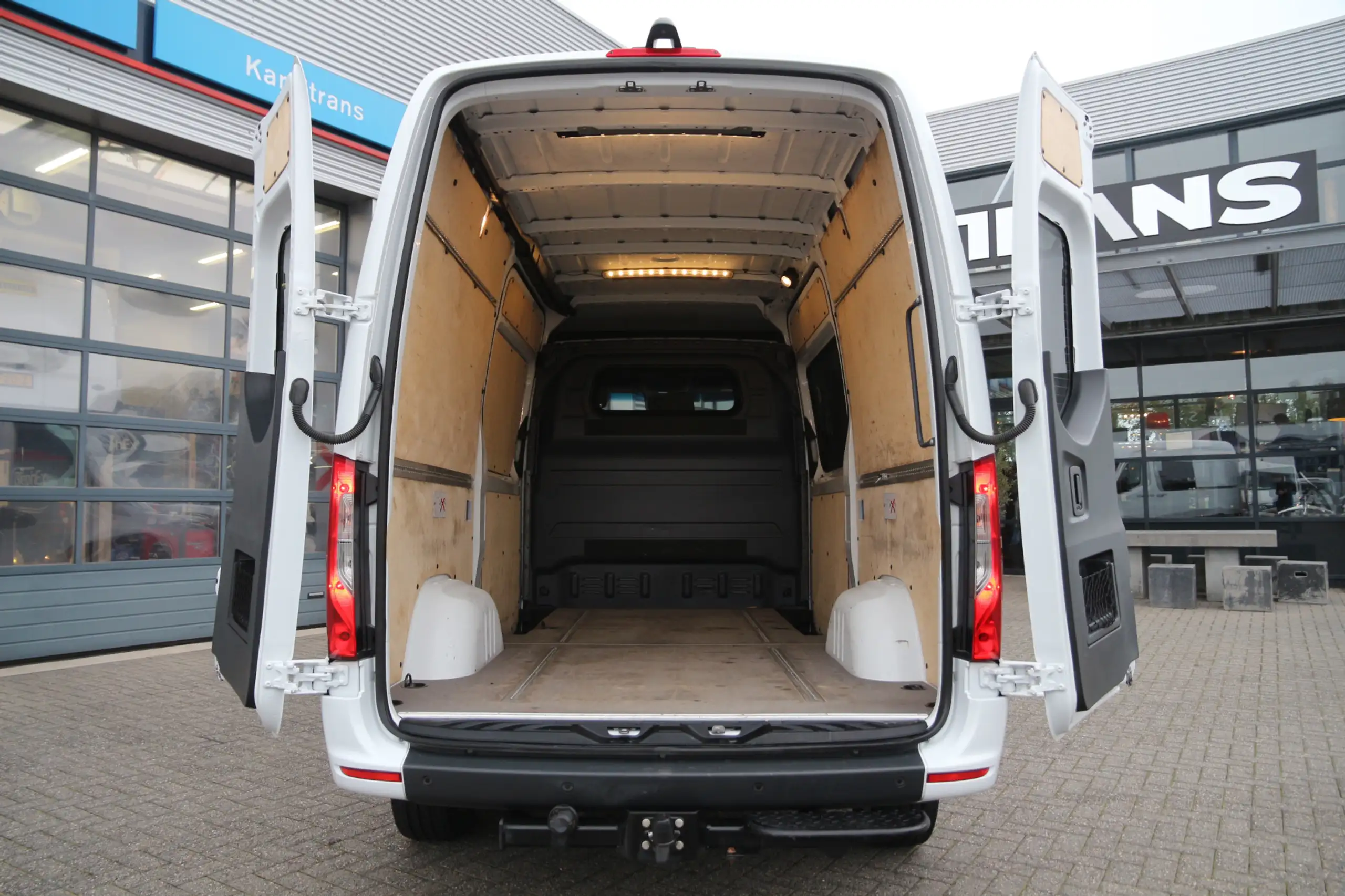 Mercedes-Benz - Sprinter