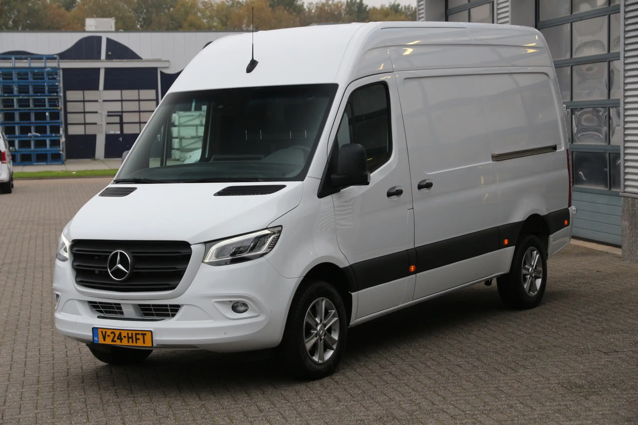 Mercedes-Benz - Sprinter