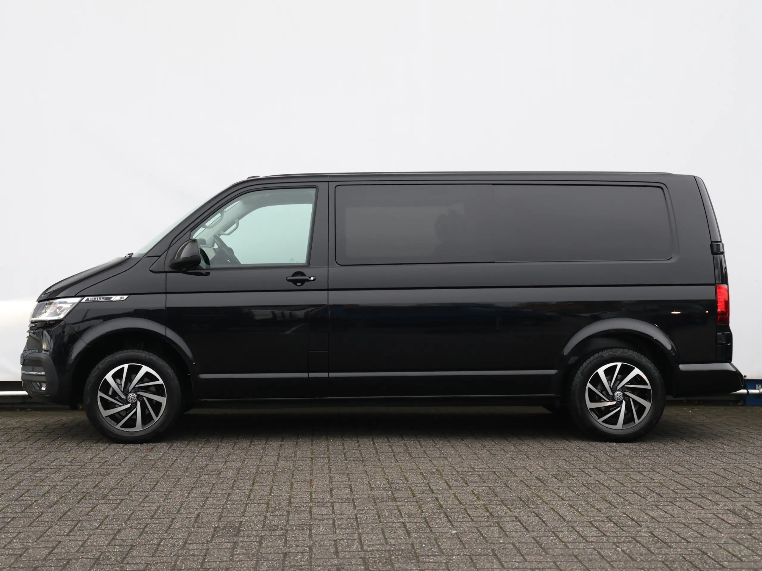 Volkswagen - T6.1 Transporter