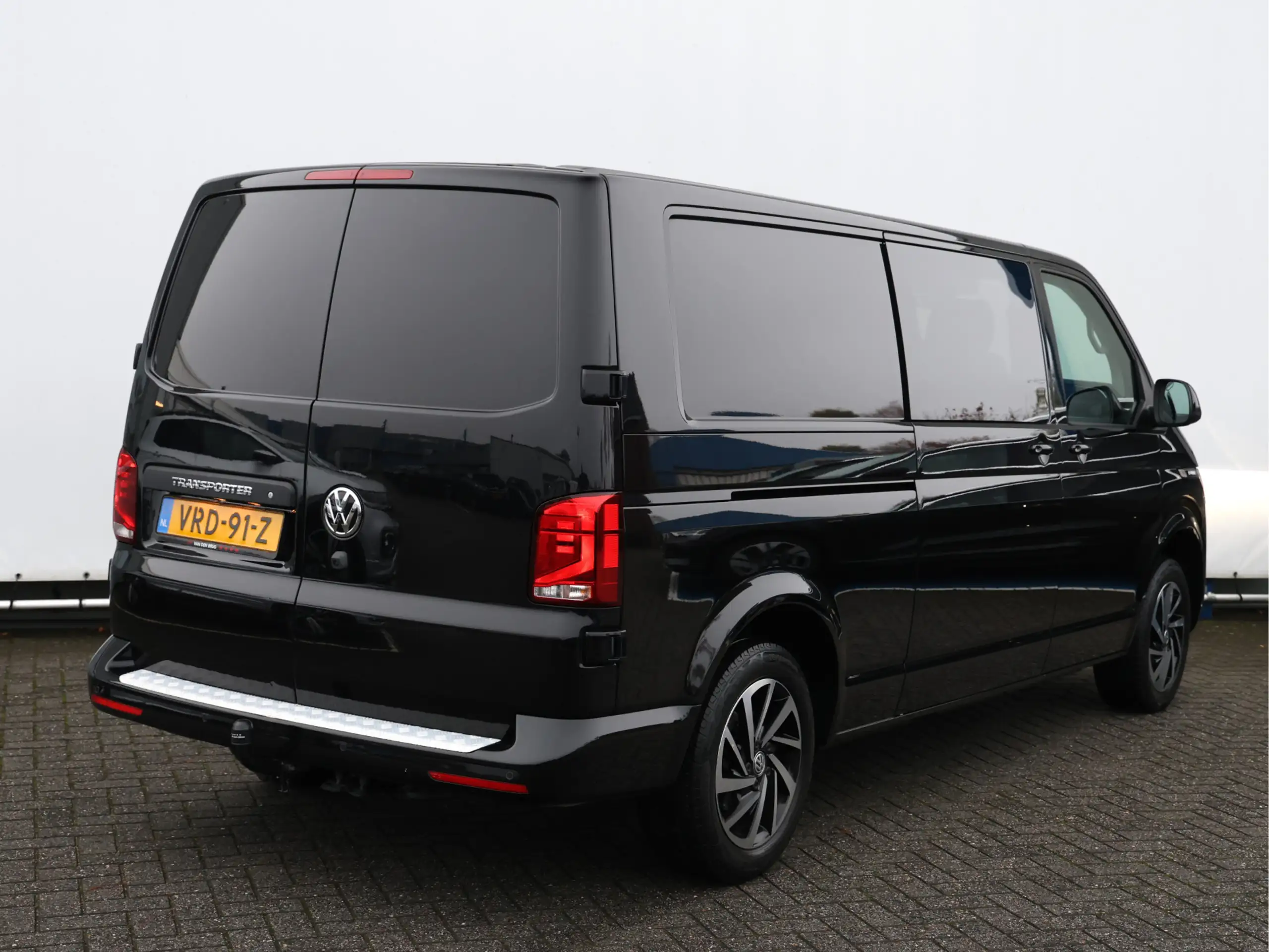 Volkswagen - T6.1 Transporter