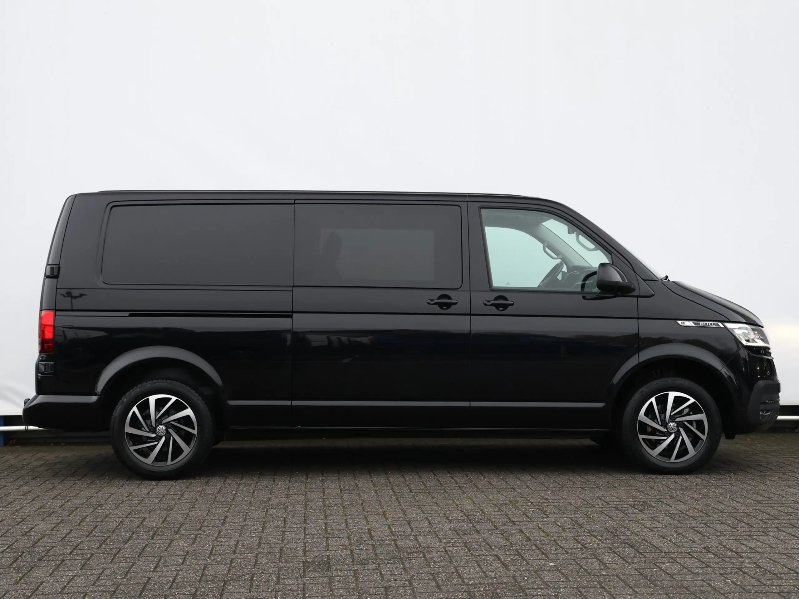 Volkswagen - T6.1 Transporter