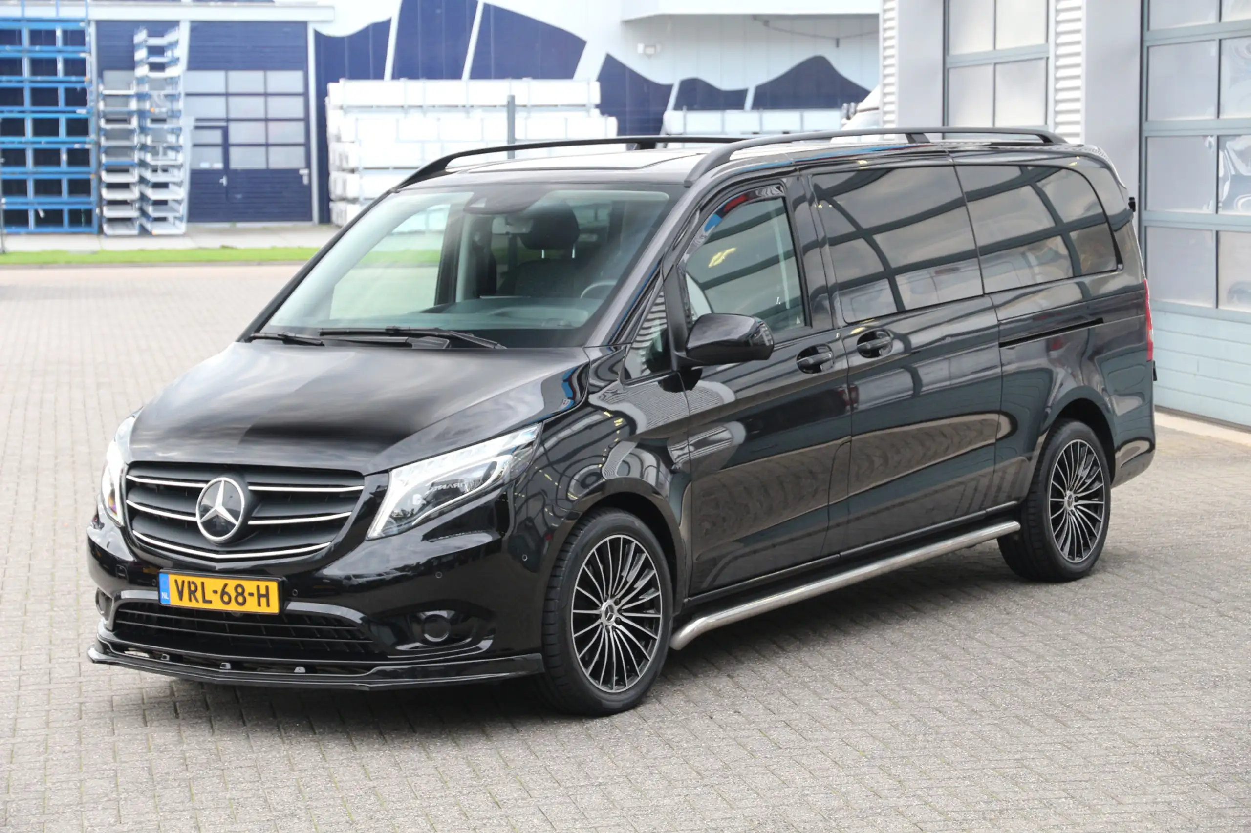 Mercedes-Benz - Vito