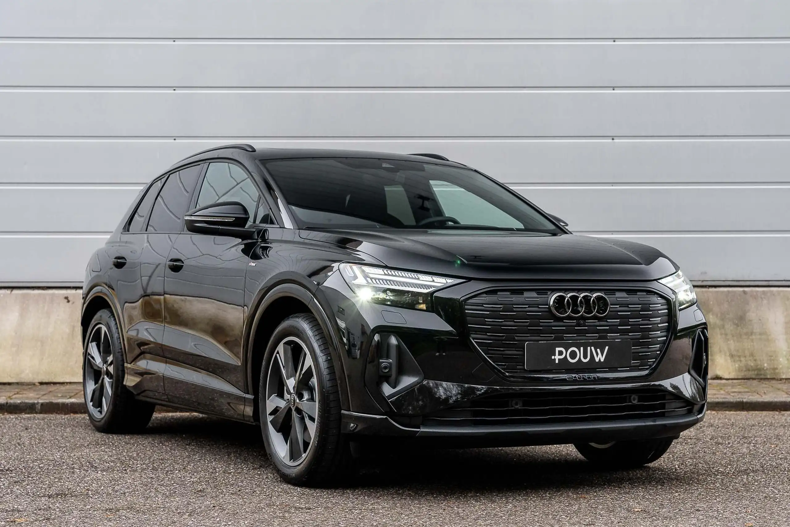 Audi - Q4 e-tron