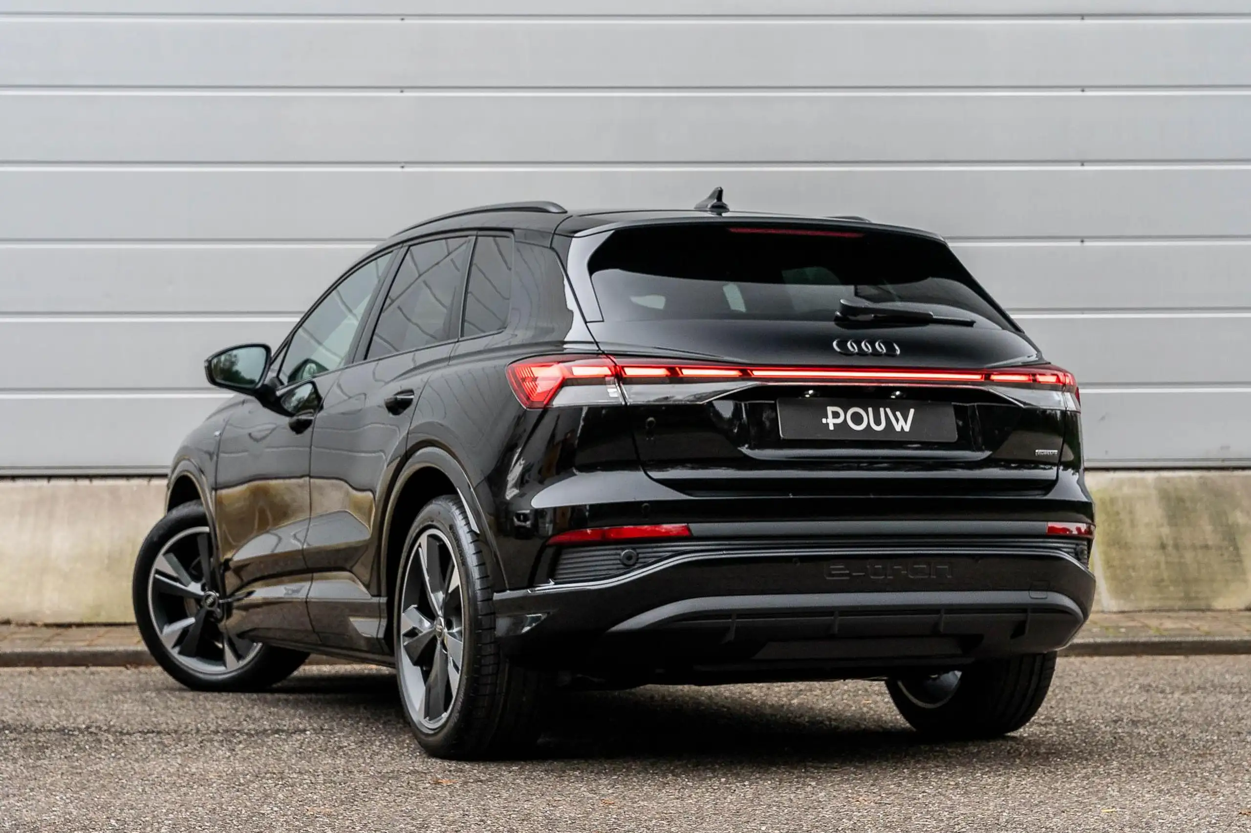 Audi - Q4 e-tron