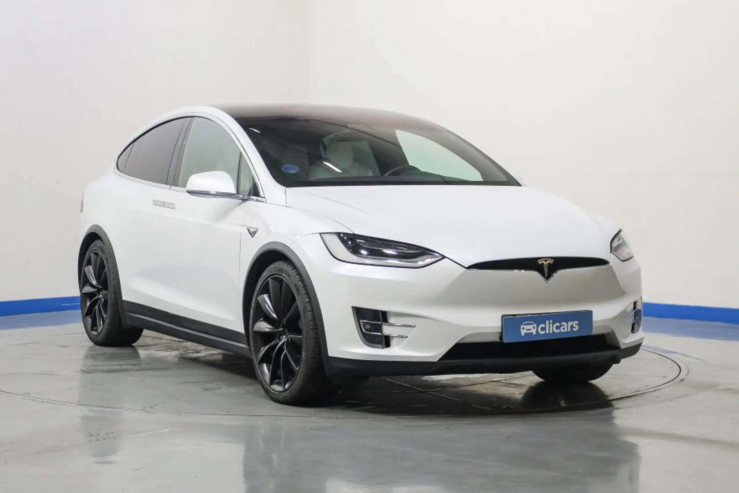 Tesla - Model X