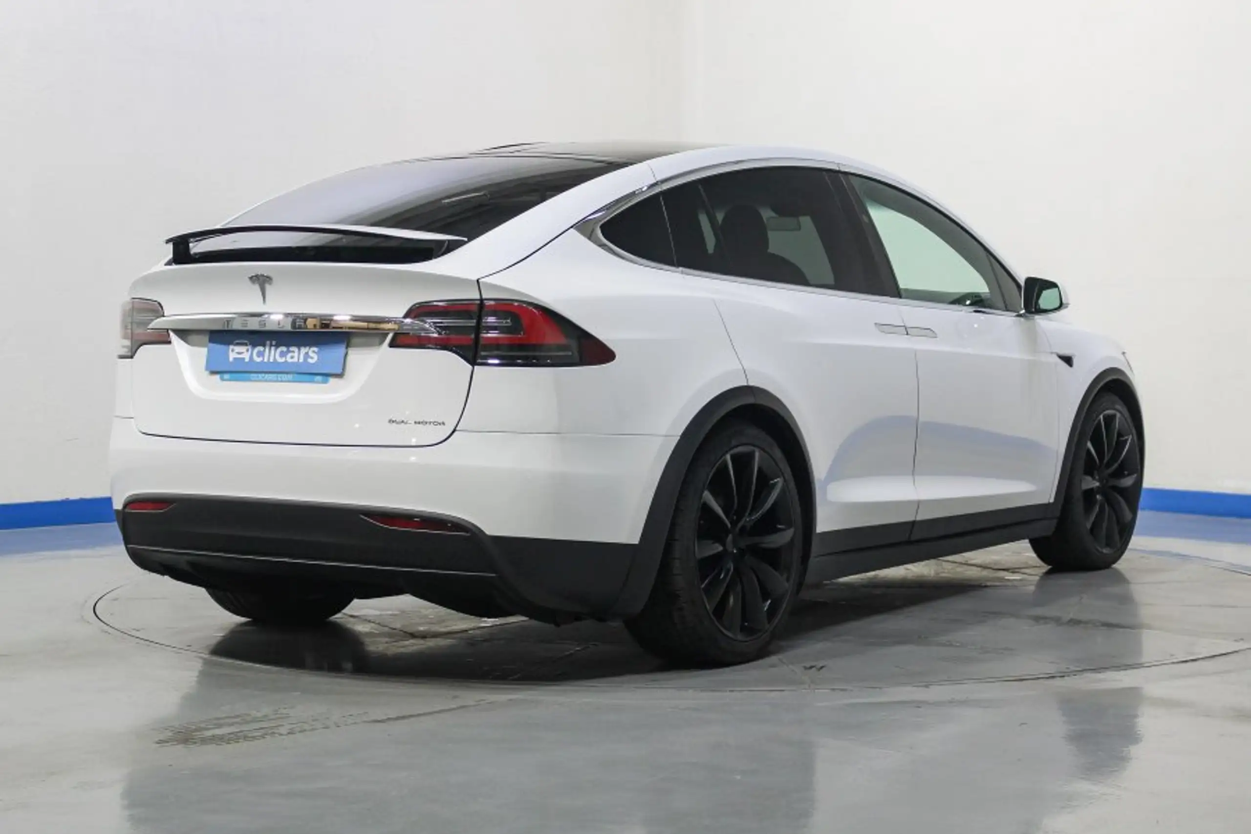 Tesla - Model X