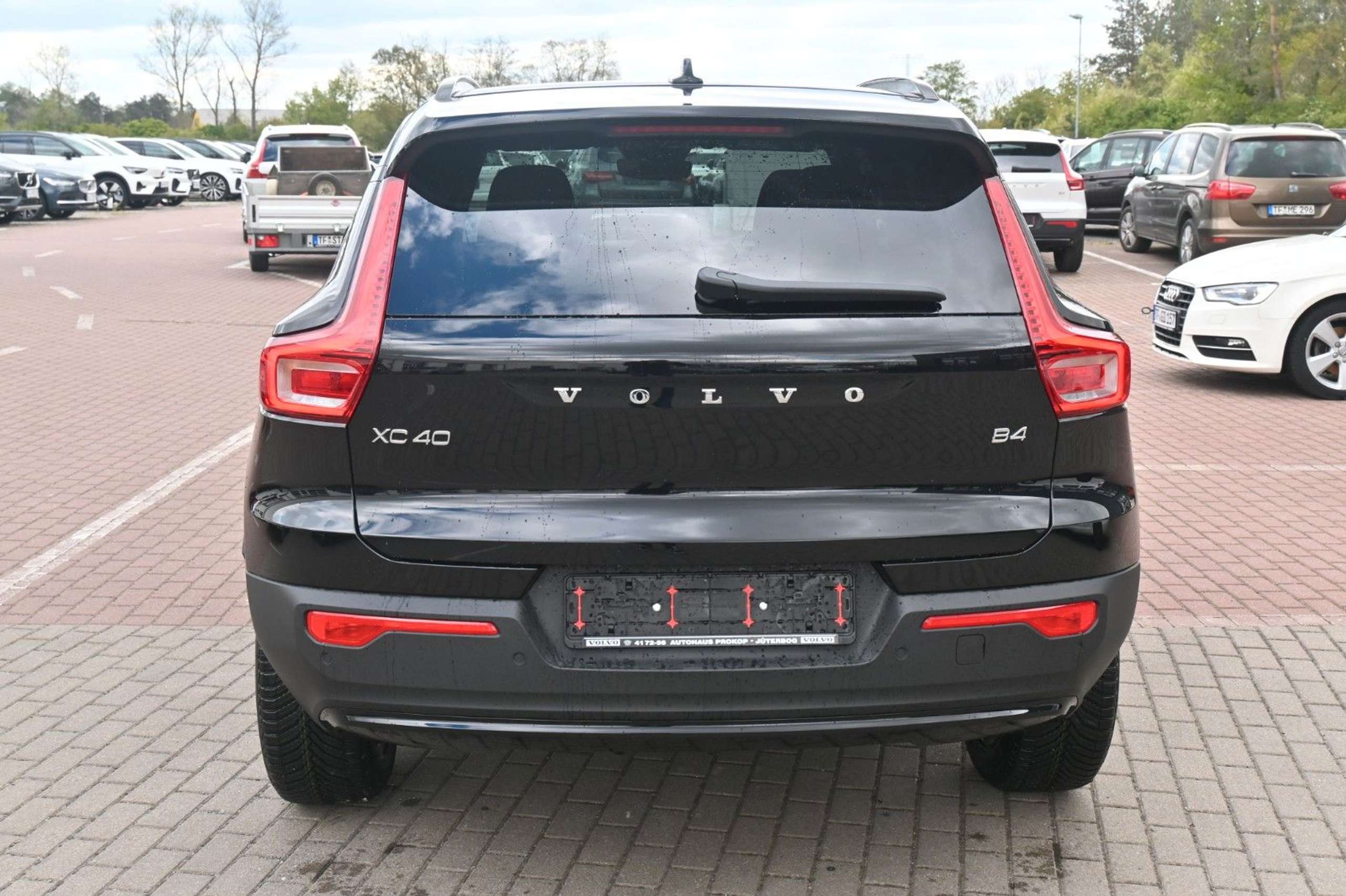 Volvo - XC40