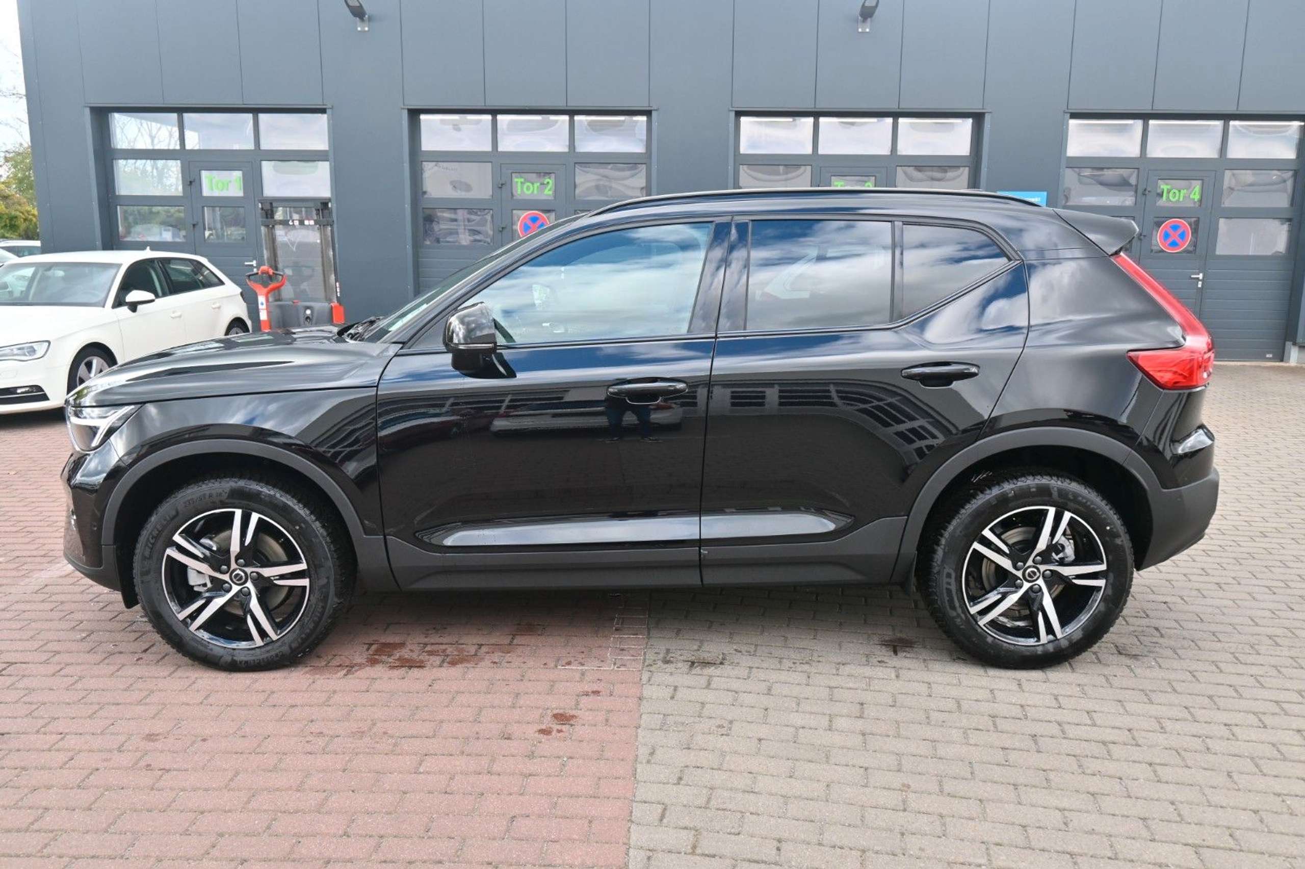 Volvo - XC40