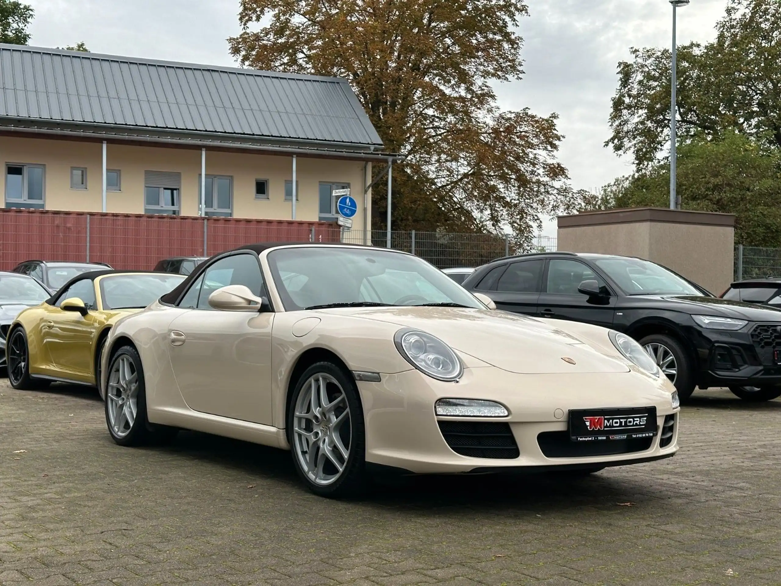 Porsche - 911