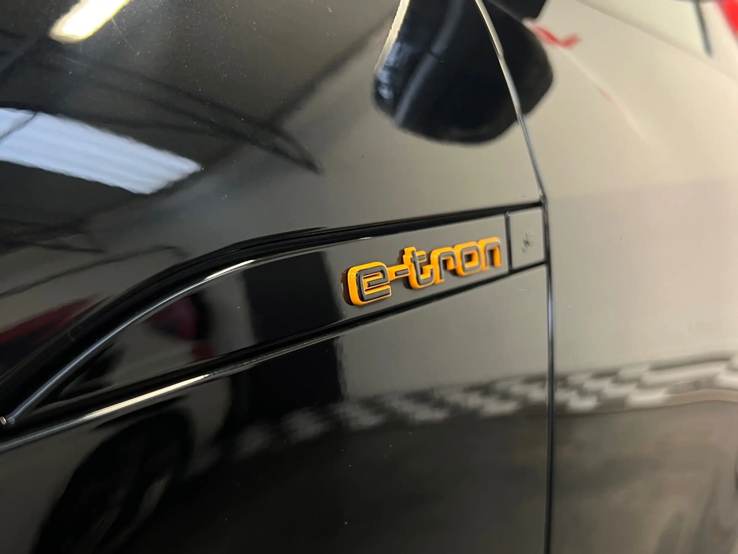 Audi - e-tron