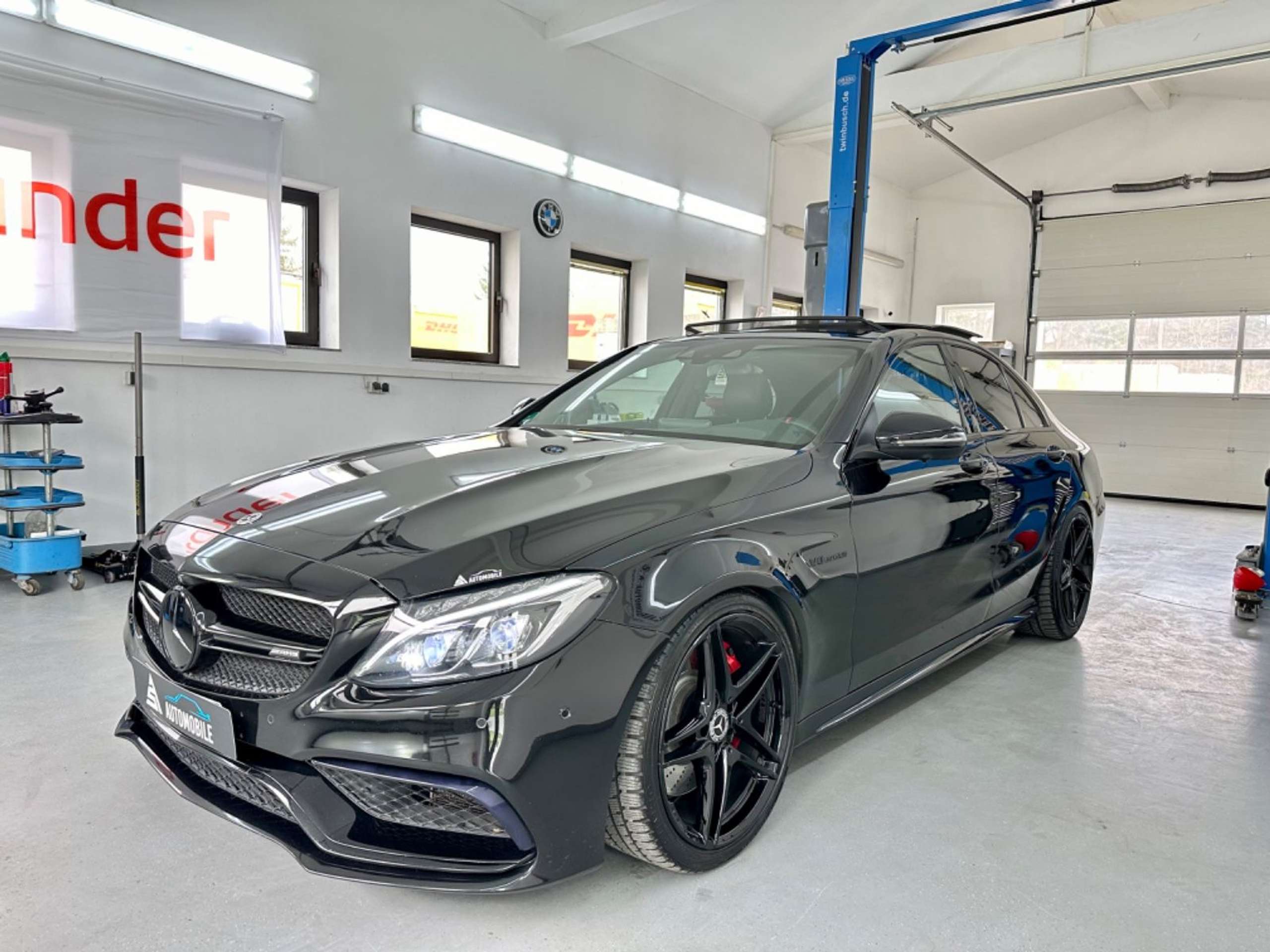 Mercedes-Benz - C 63 AMG