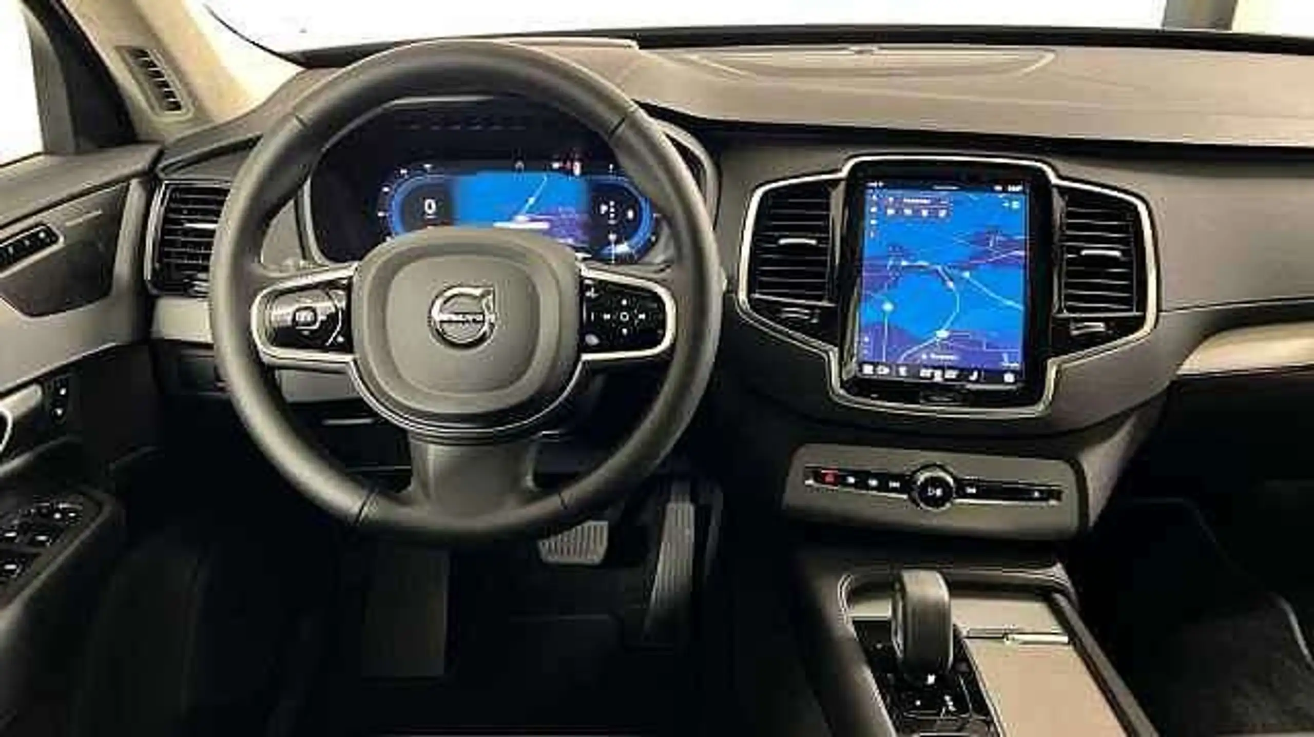 Volvo - XC90