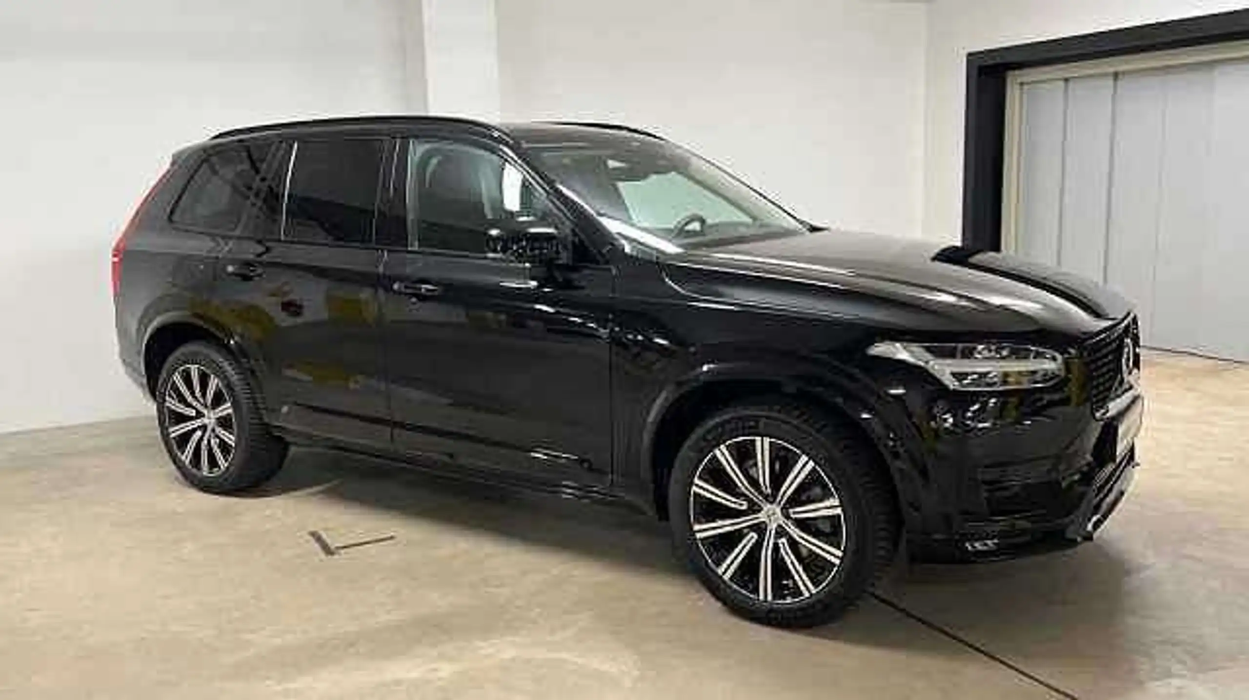 Volvo - XC90