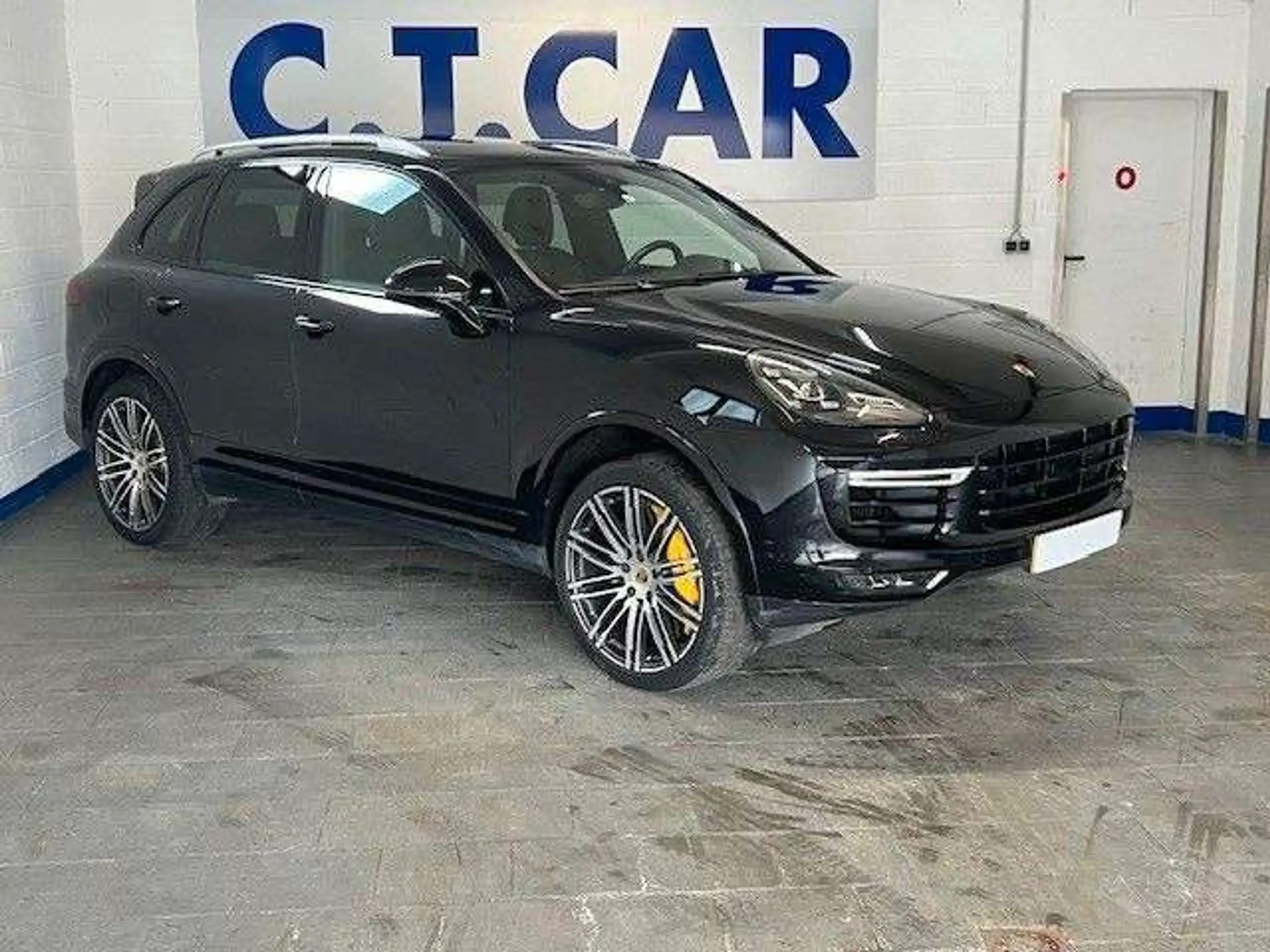 Porsche - Cayenne