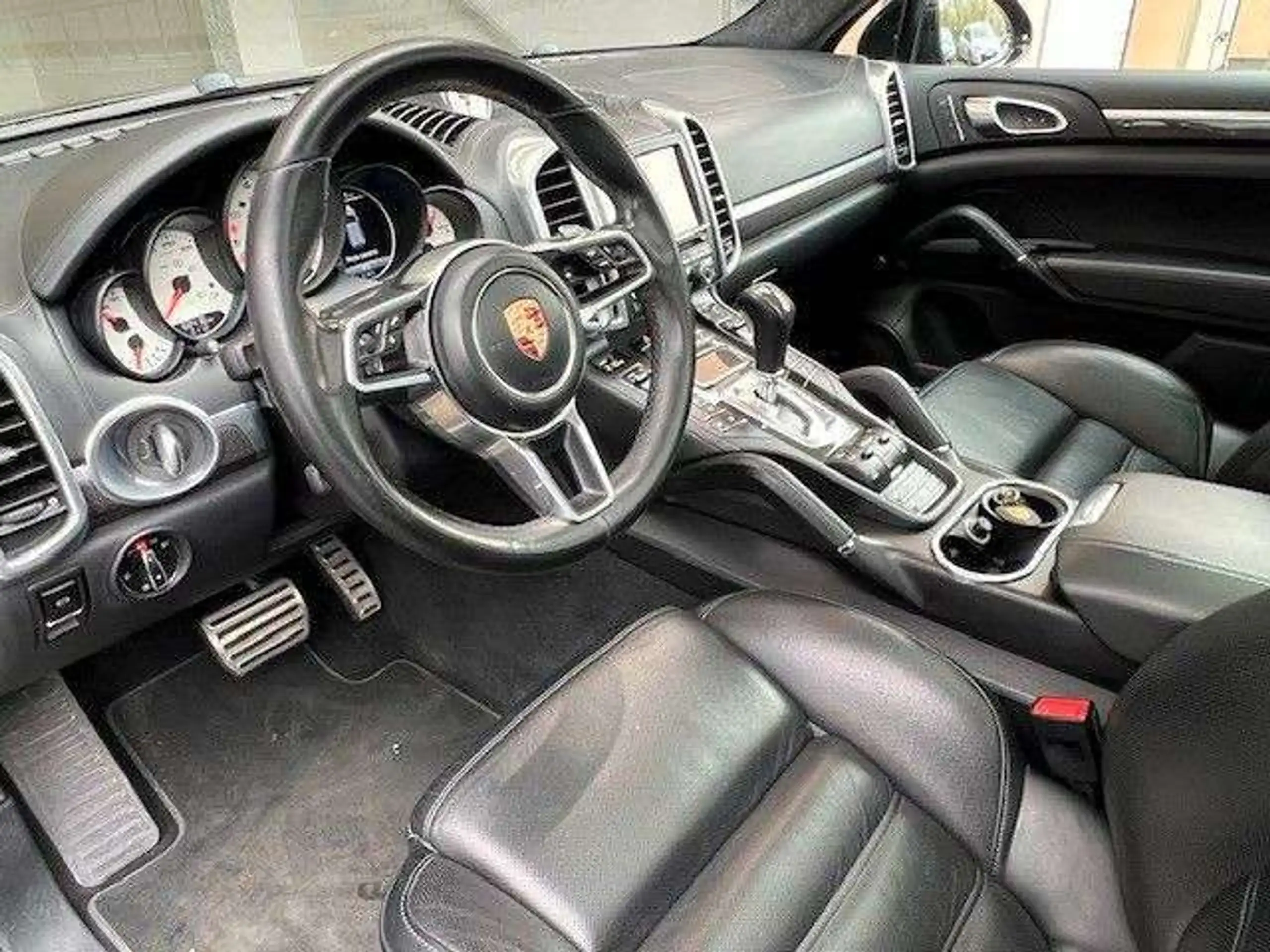 Porsche - Cayenne