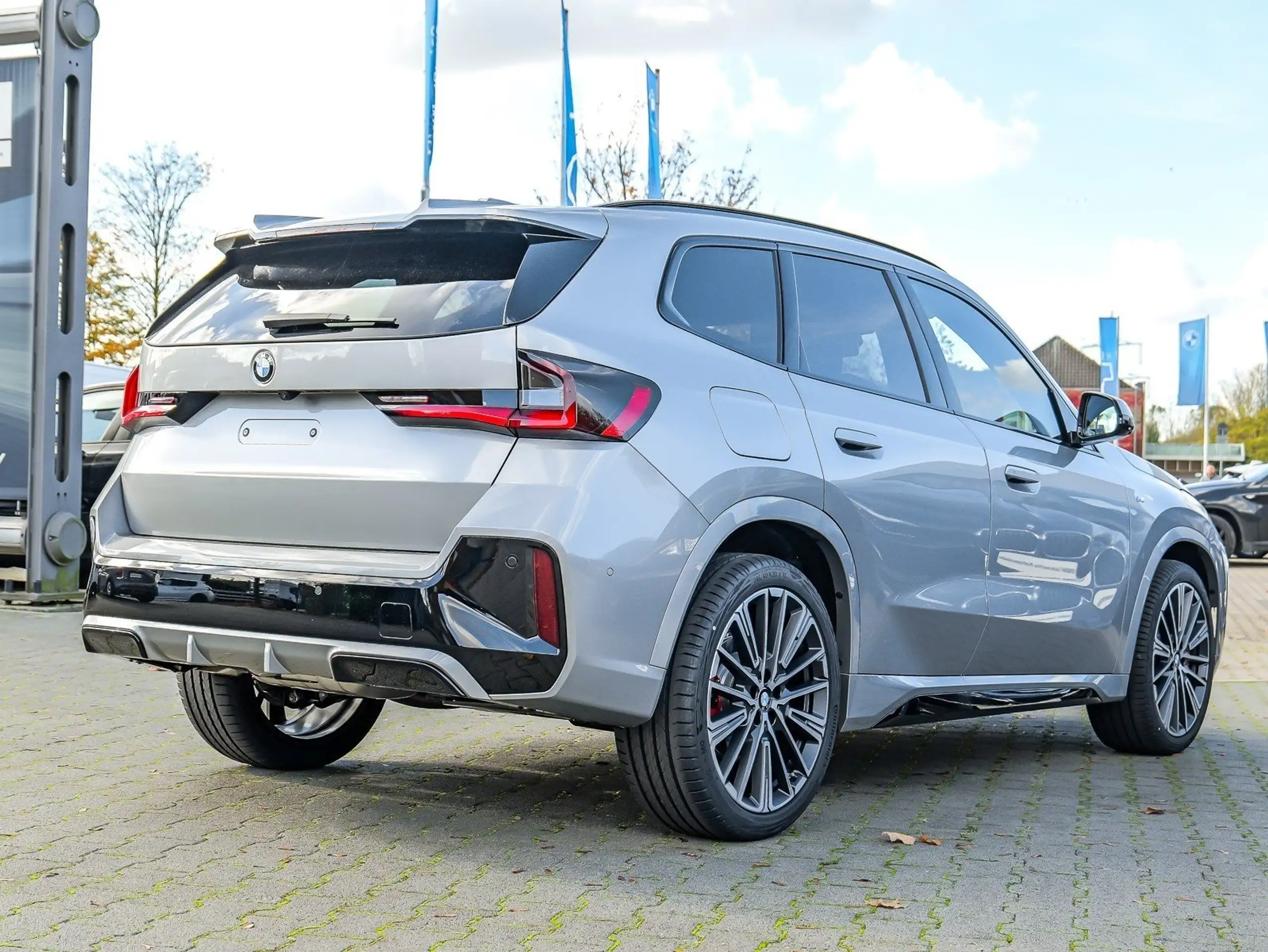 BMW - X1