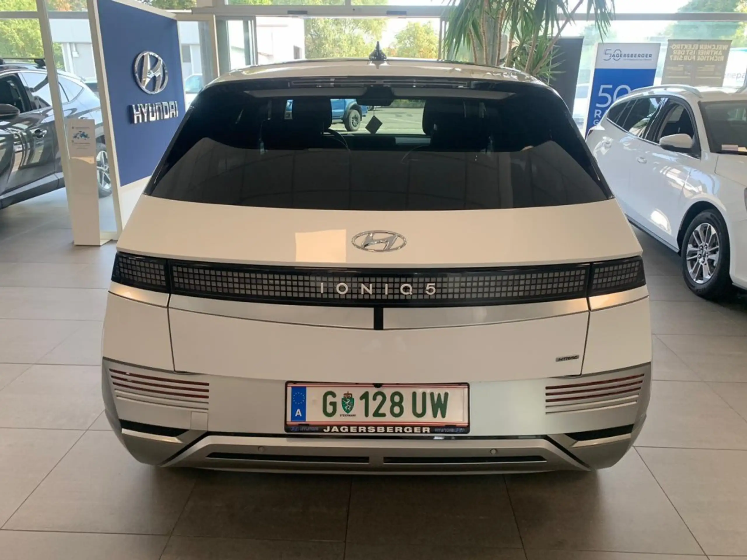 Hyundai - IONIQ 5