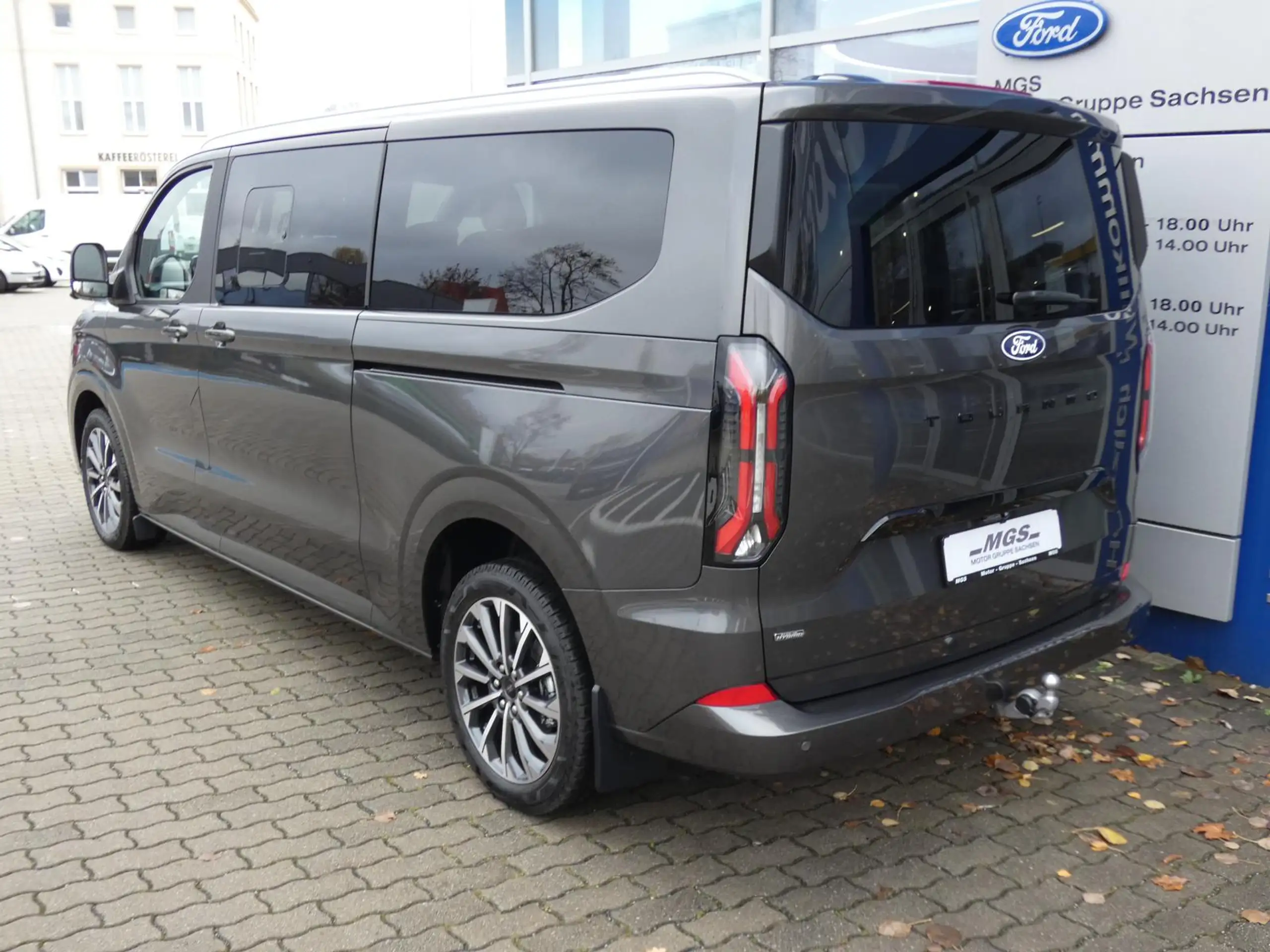 Ford - Tourneo Custom