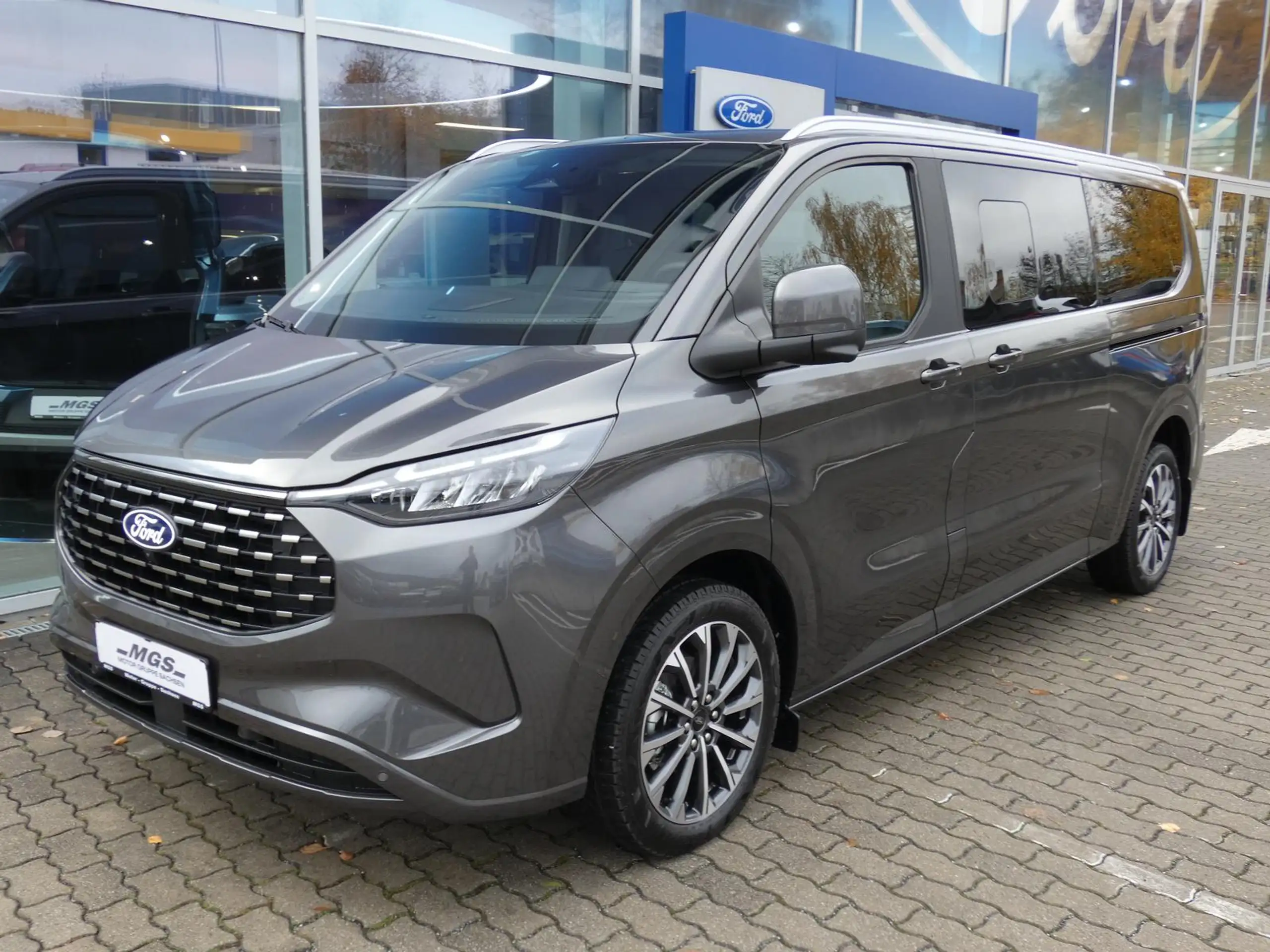 Ford Tourneo Custom 2021