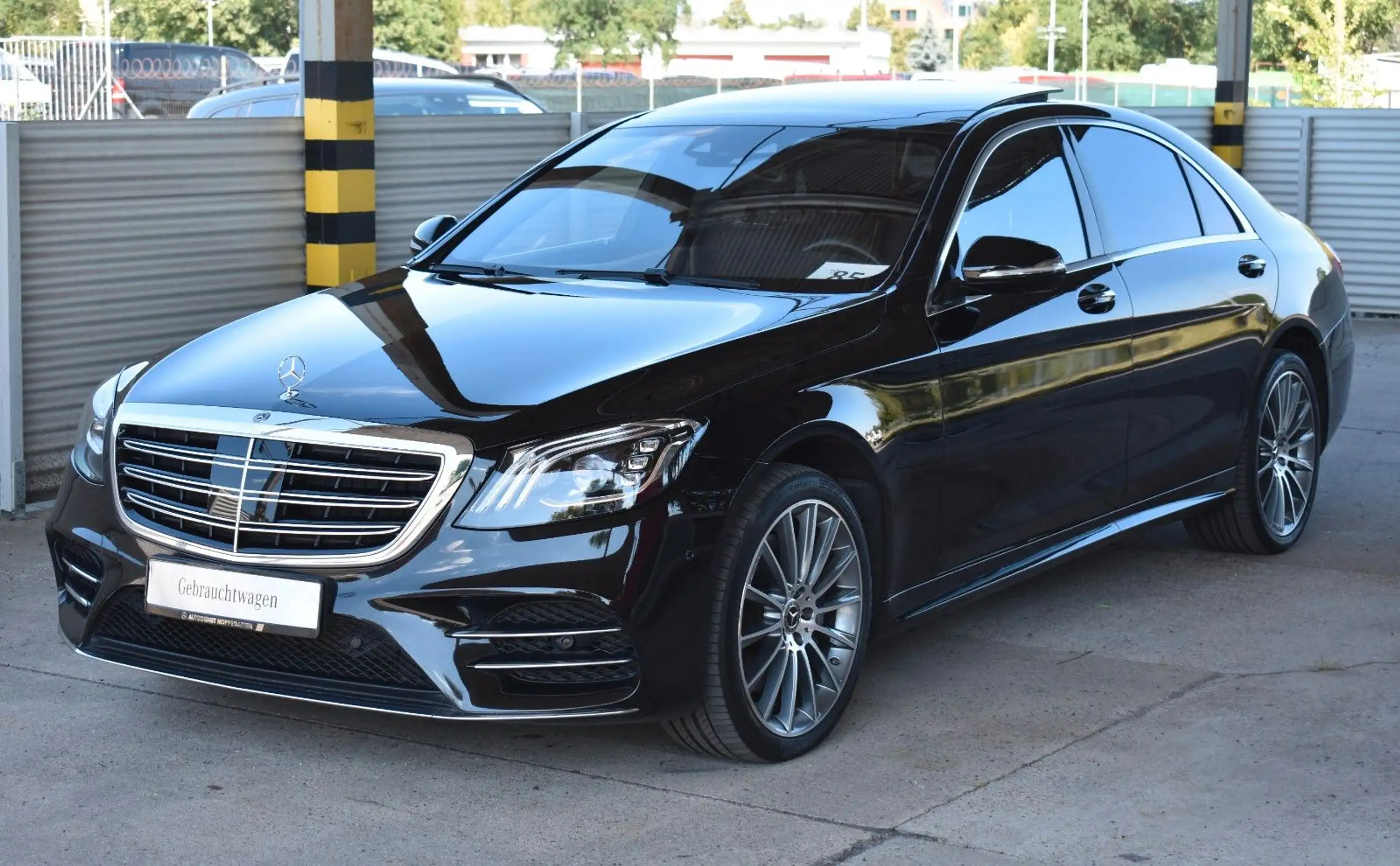 Mercedes-Benz - S 500