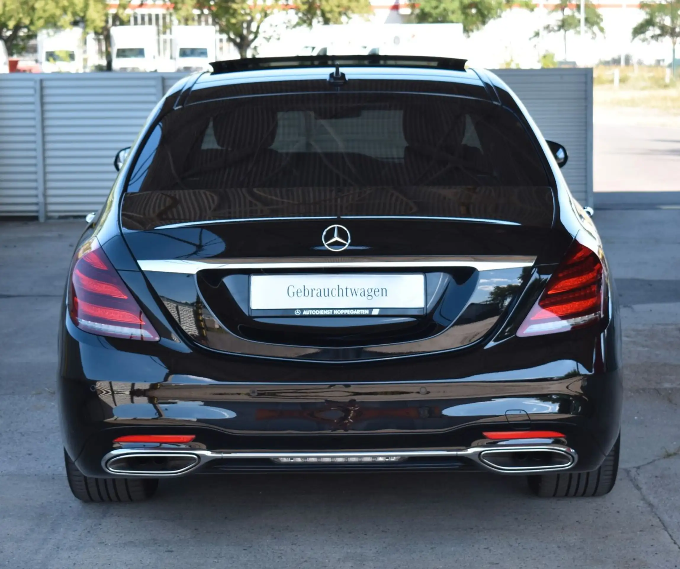 Mercedes-Benz - S 500