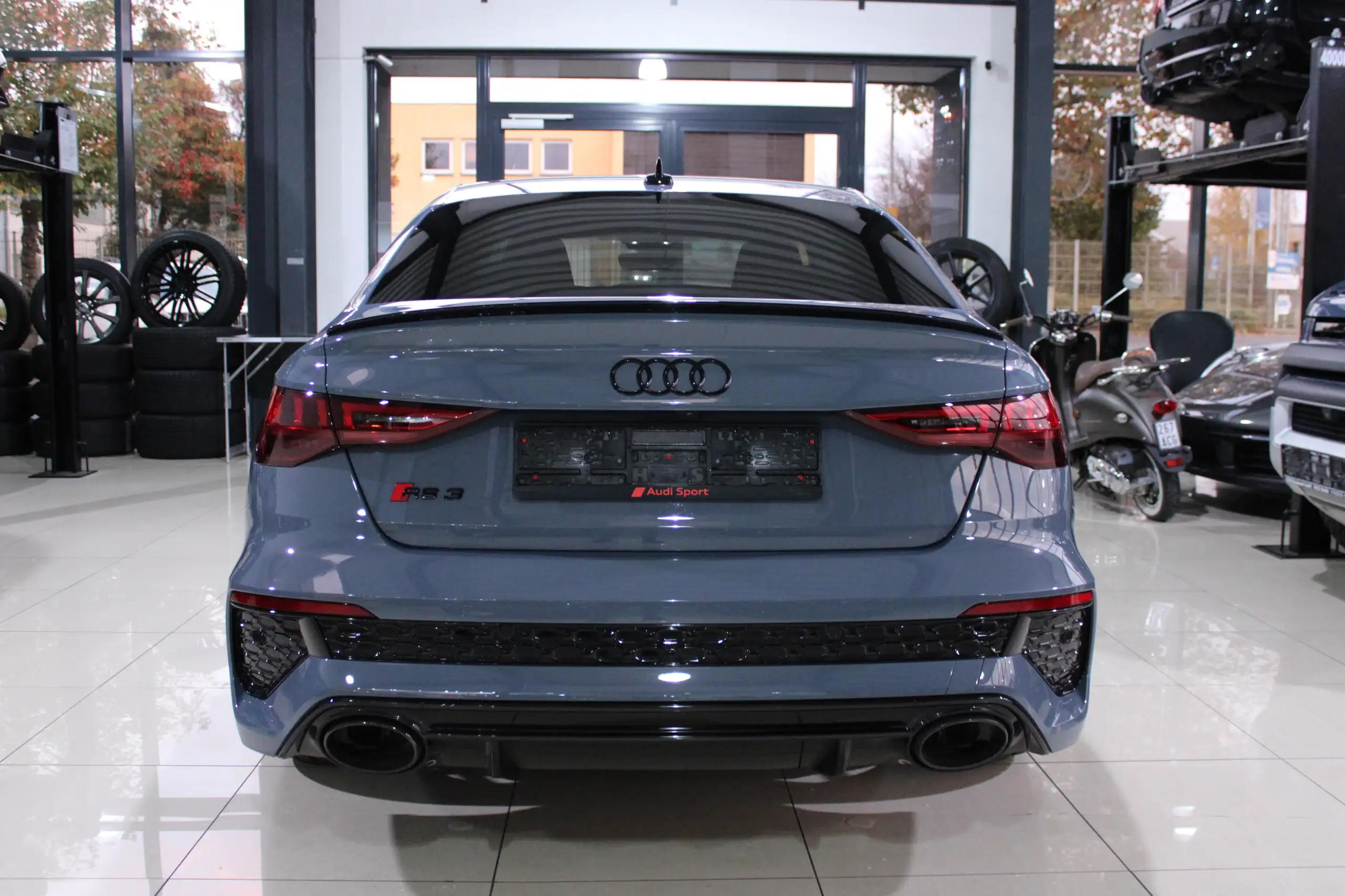 Audi - RS3