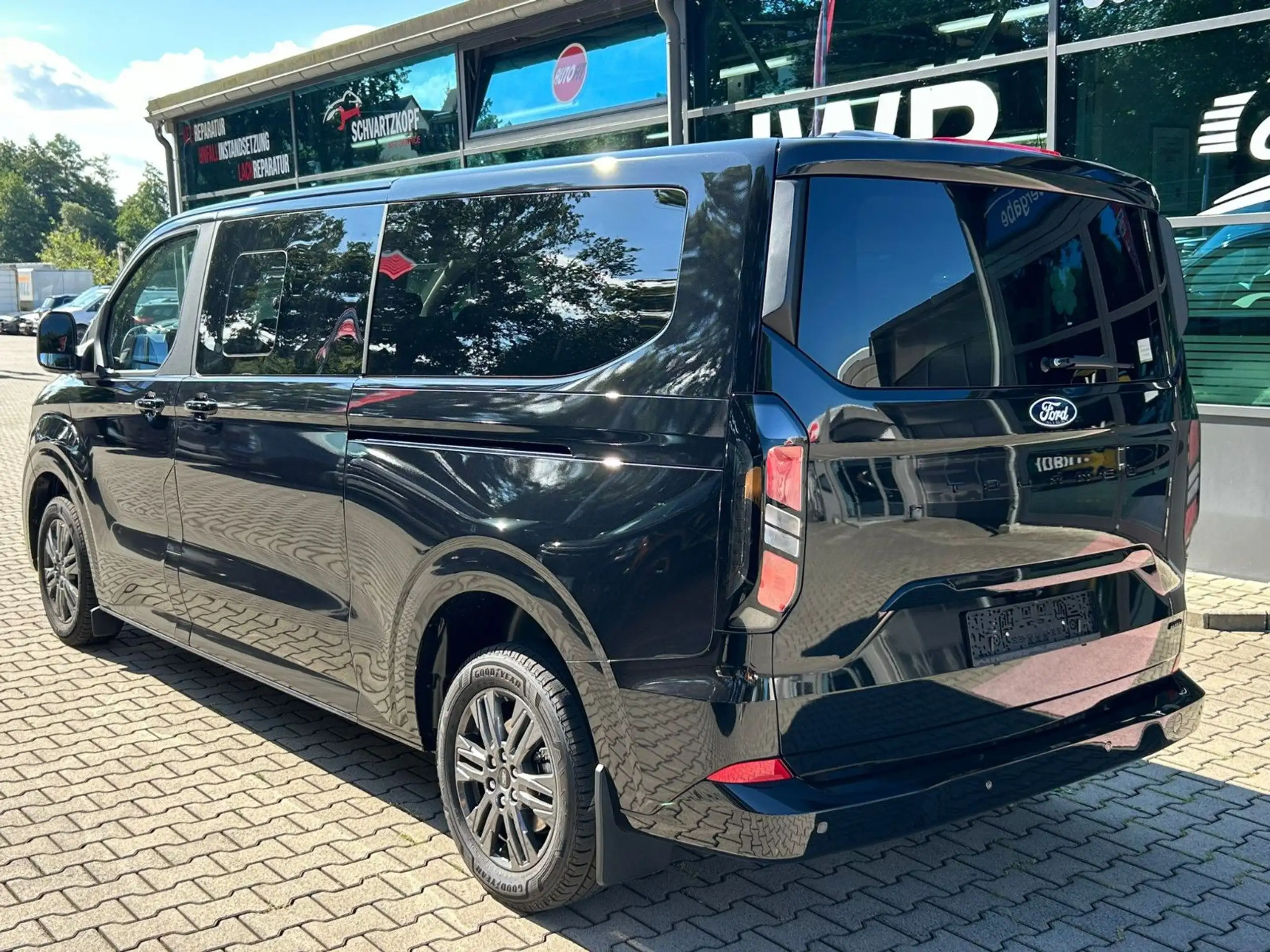 Ford - Tourneo Custom