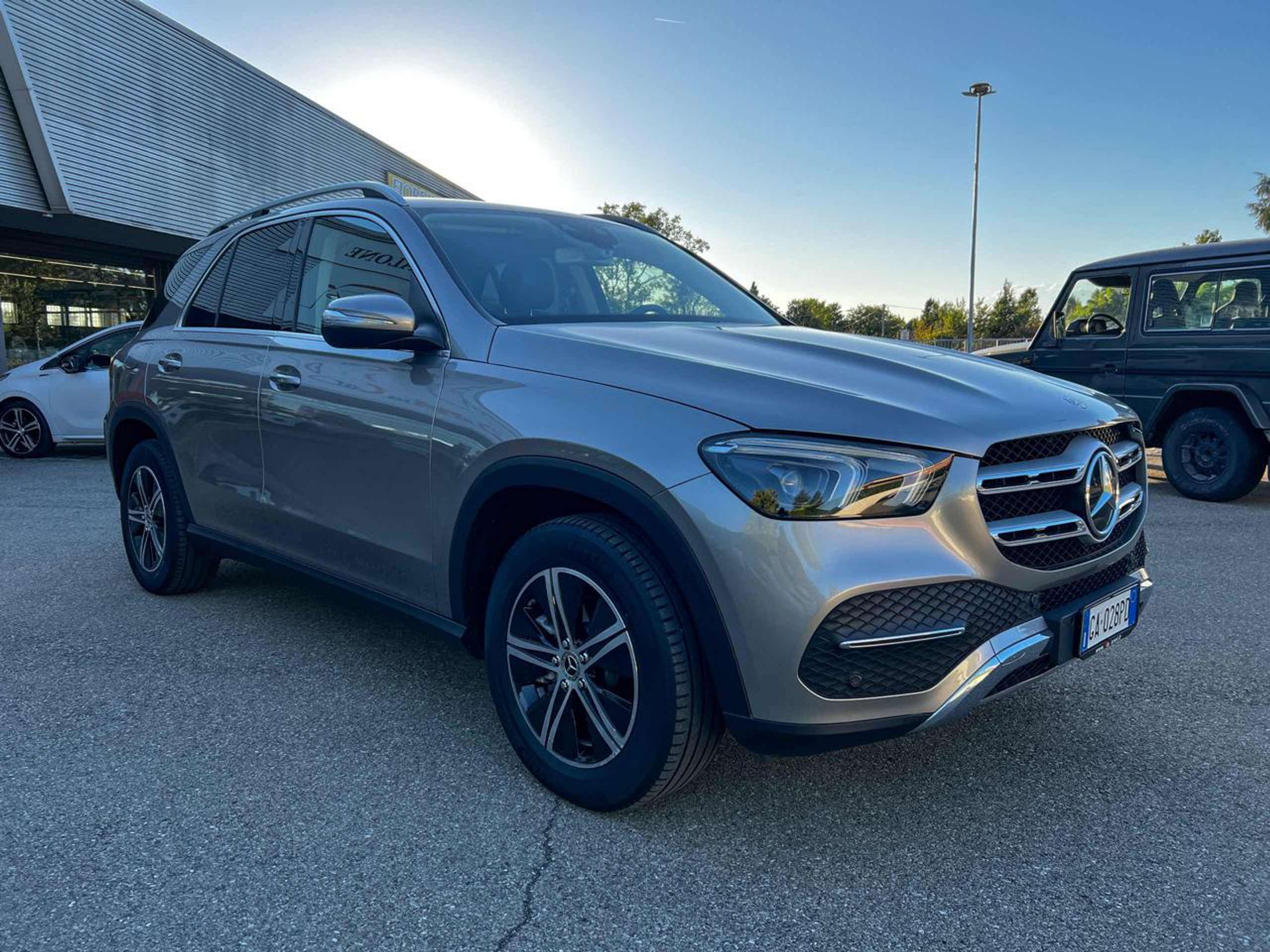 Mercedes-Benz - GLE 300